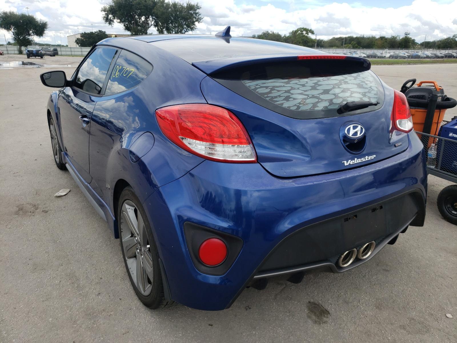 2015 Hyundai Veloster Turbo - Image 3