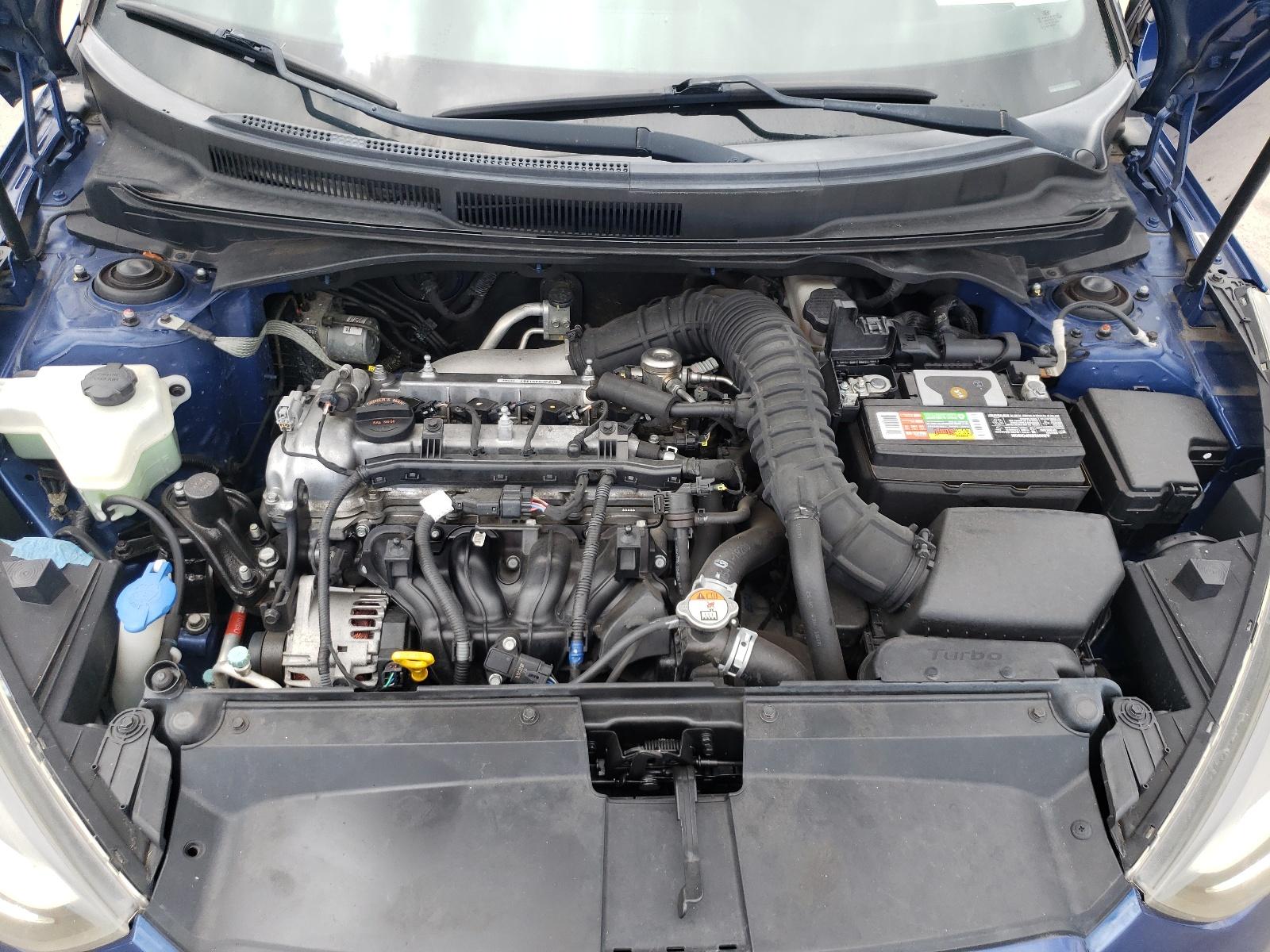 2015 Hyundai Veloster Turbo - Image 7