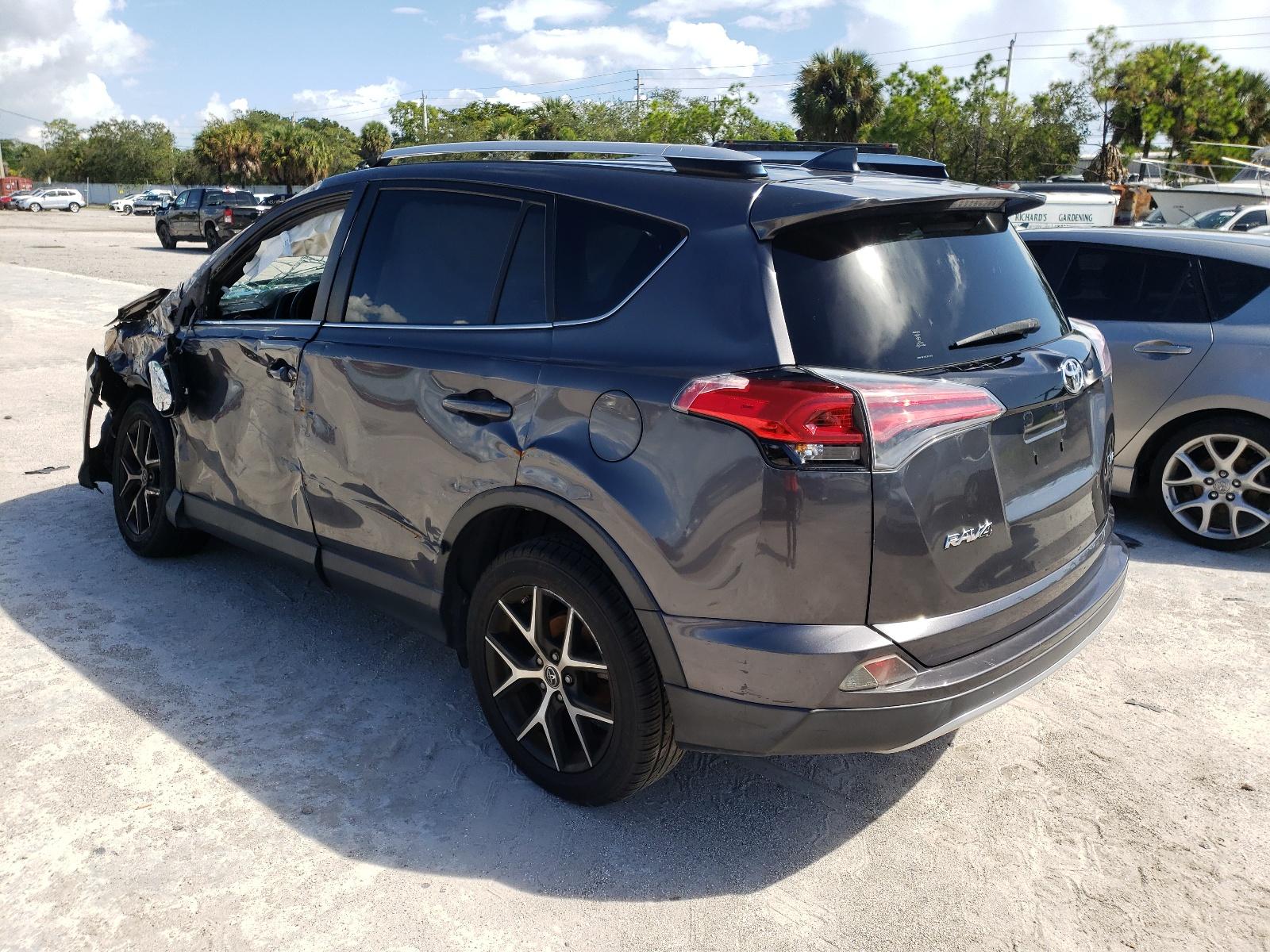 2016 Toyota Rav4 Se - Фото 3