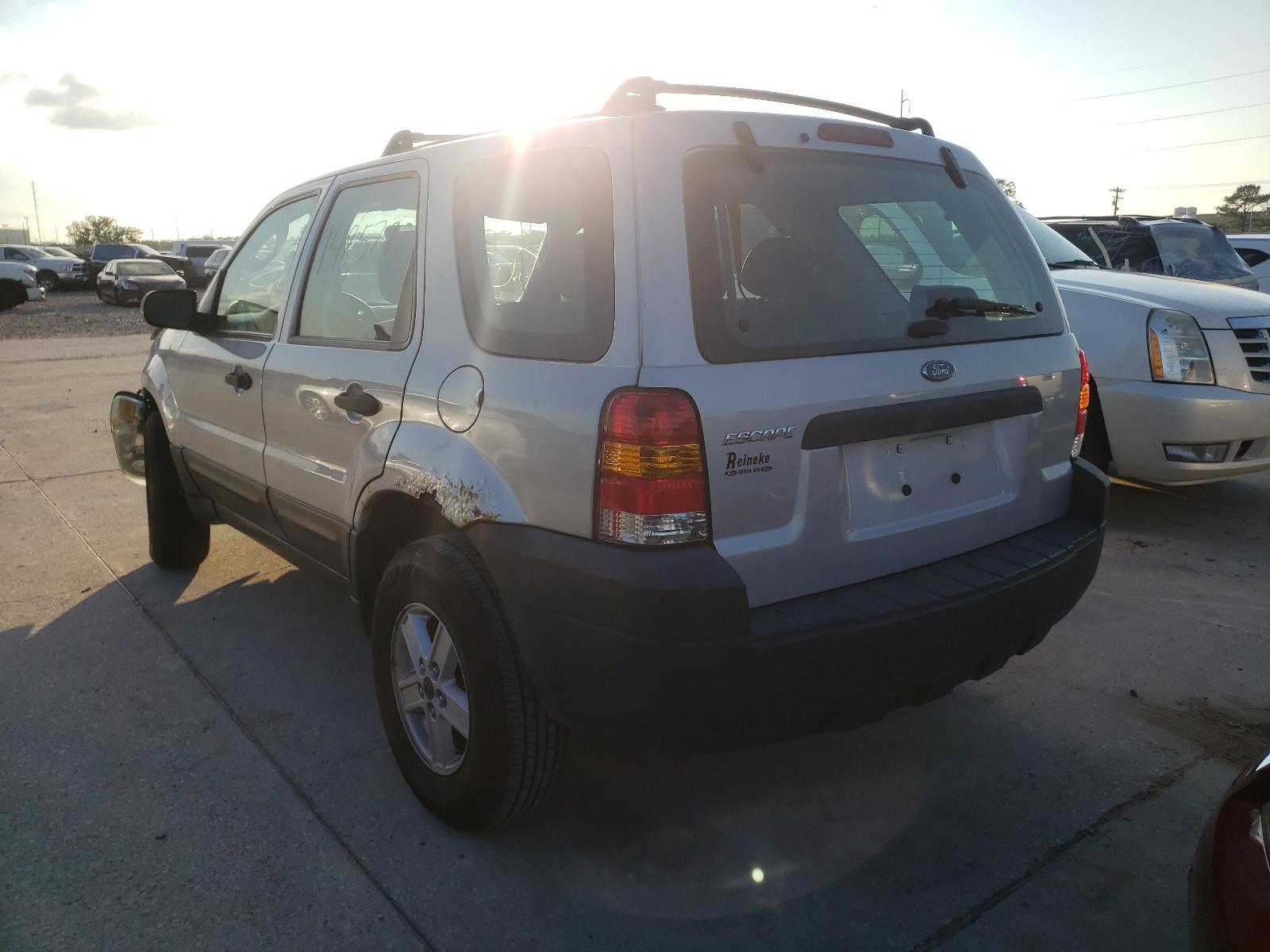 2005 Ford Escape Xls - Фото 3