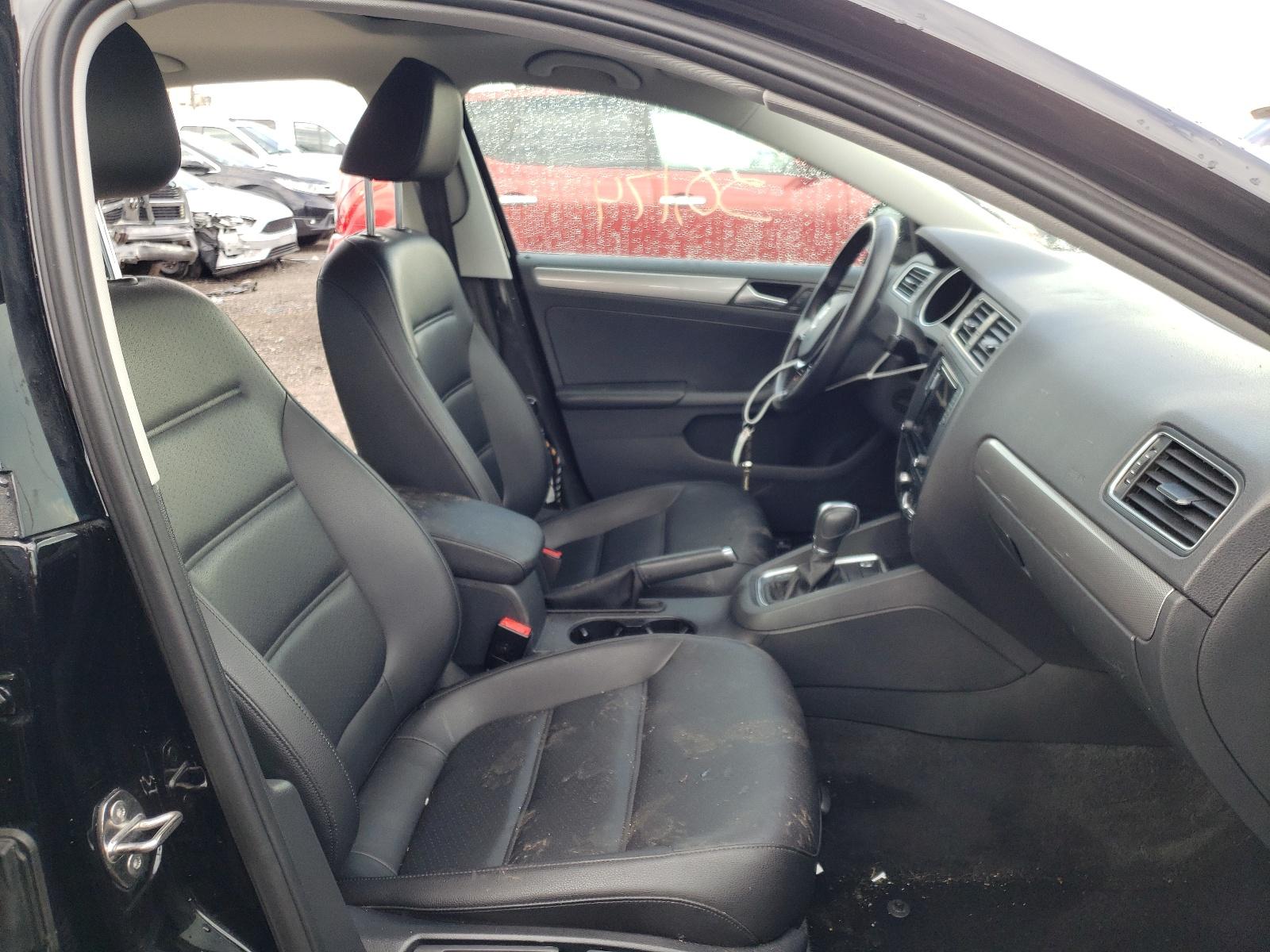 2018 Volkswagen Jetta Se - Image 5