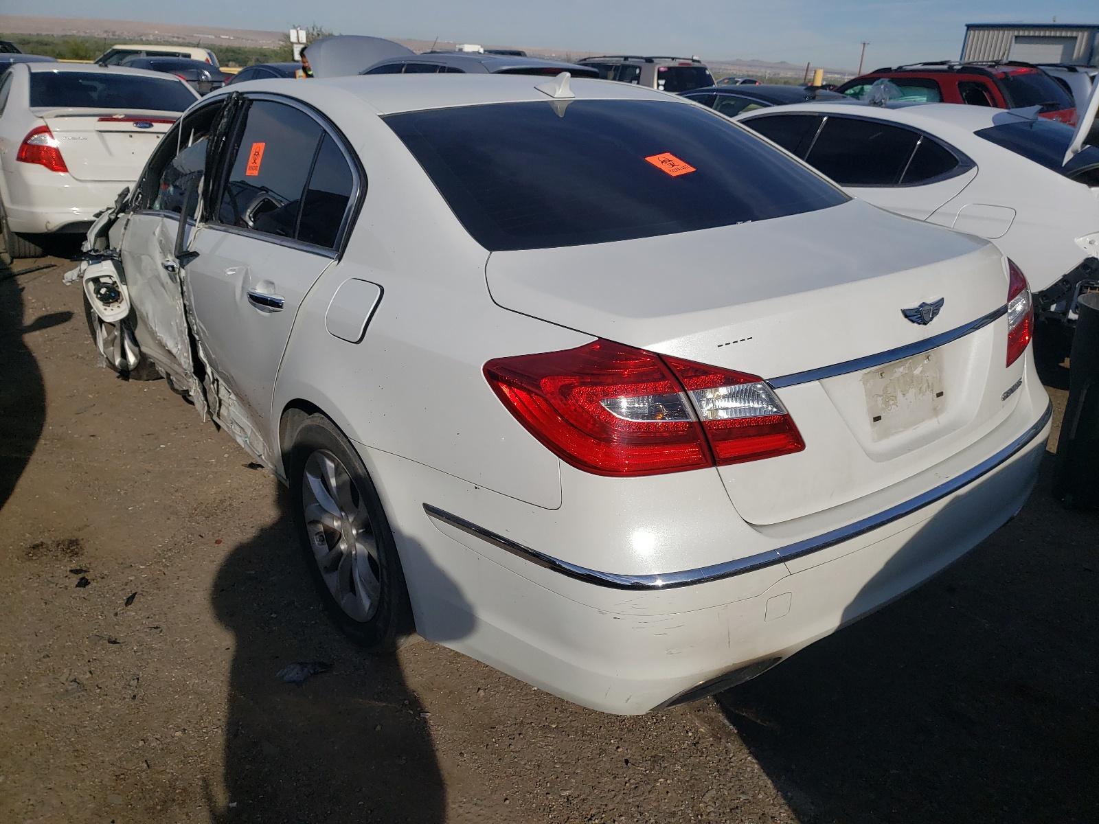 2013 Hyundai Genesis 3.8L - Фото 5
