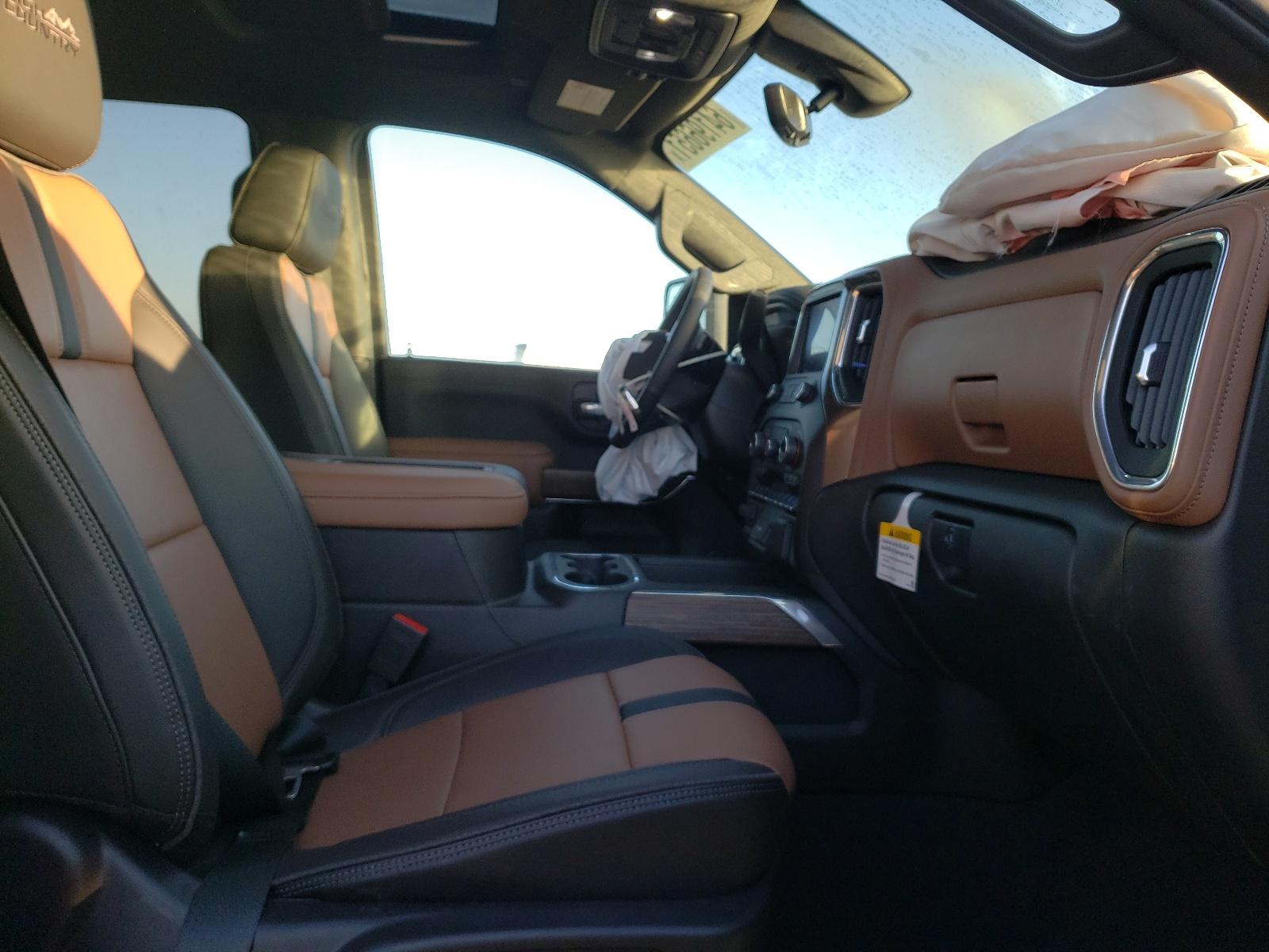 2021 Chevrolet Silverado K2500 High Country - Image 5