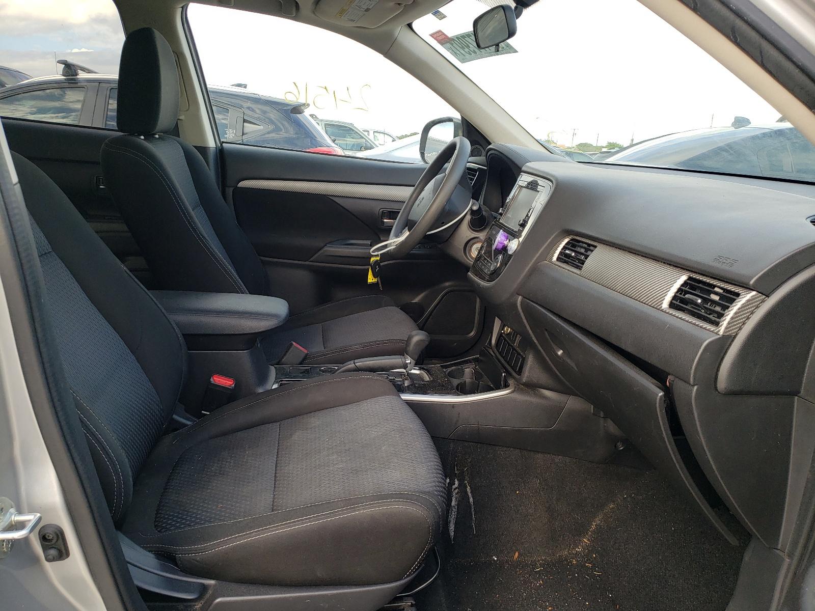 2018 Mitsubishi Outlander Es - Image 5
