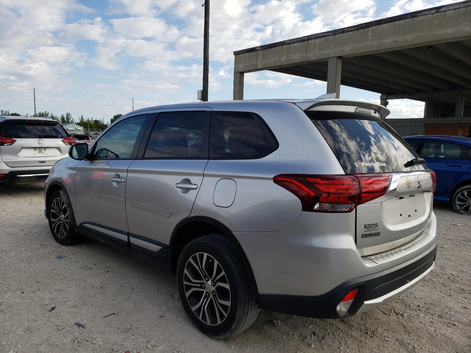 2018 Mitsubishi Outlander Es - Image 3