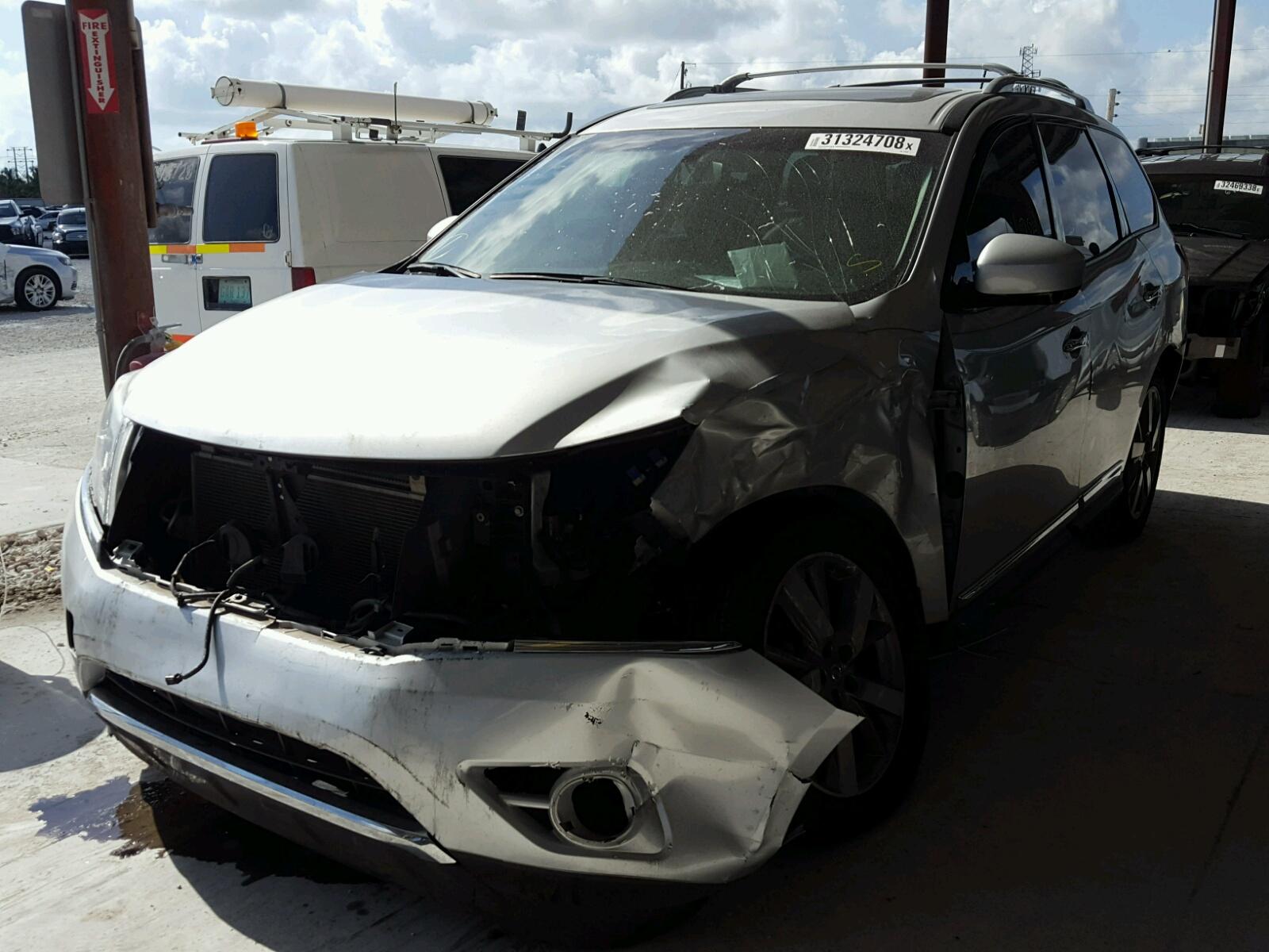 2013 NISSAN PATHFINDER - Фото 2