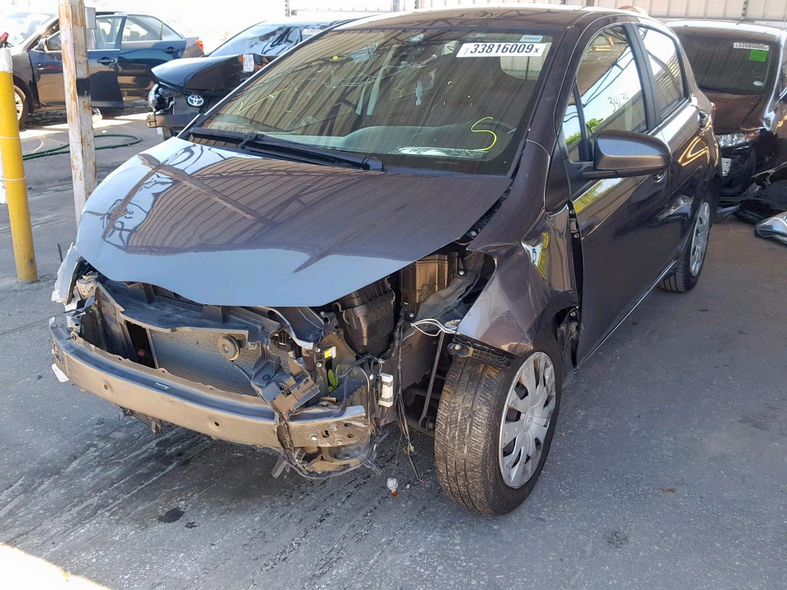 2017 Toyota Yaris L - Image 2