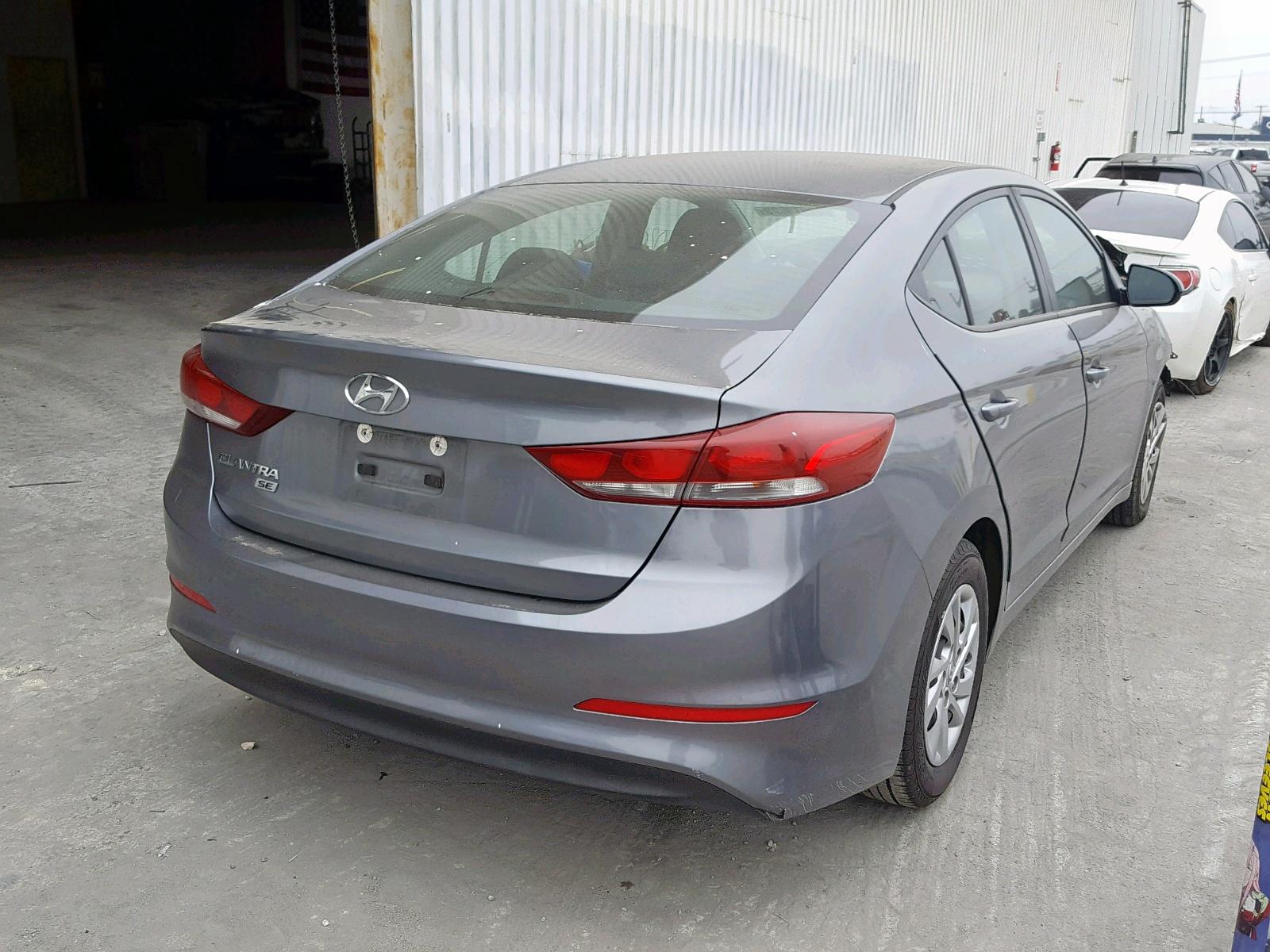 2018 Hyundai Elantra Se - Image 4