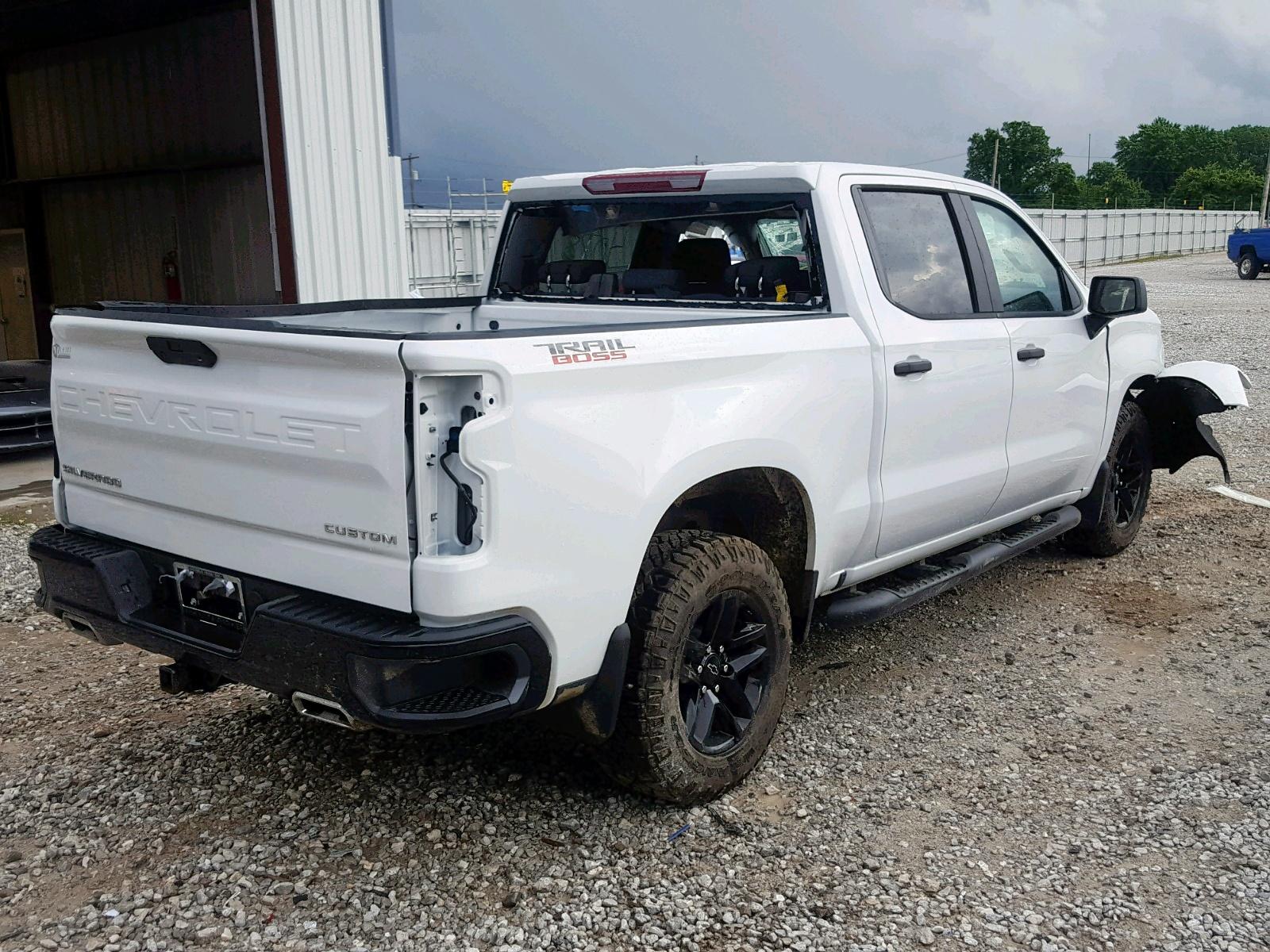 2019 Chevrolet Silverado K1500 Trail Boss Custom - Image 4