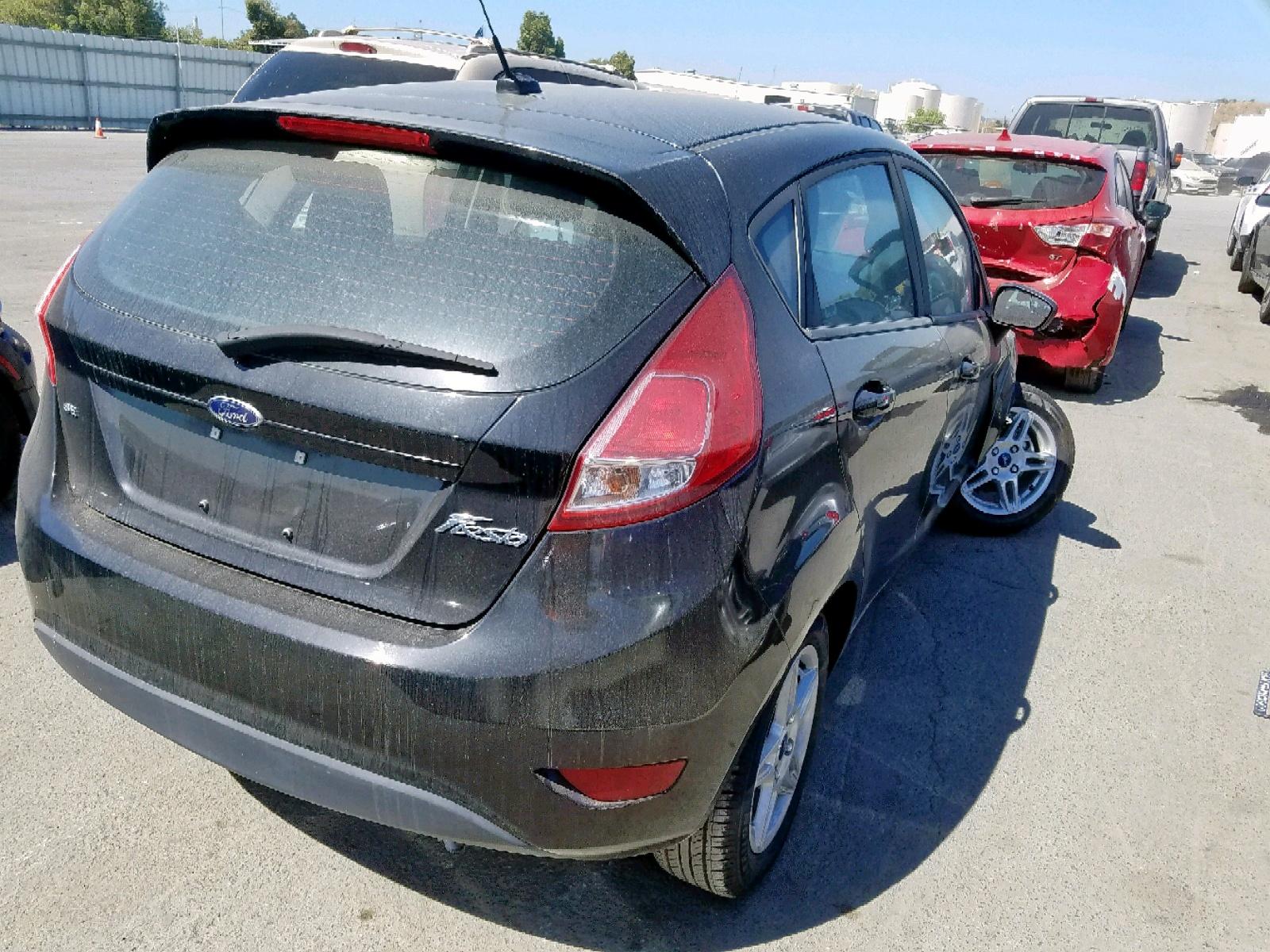 2017 Ford Fiesta Se - Фото 4
