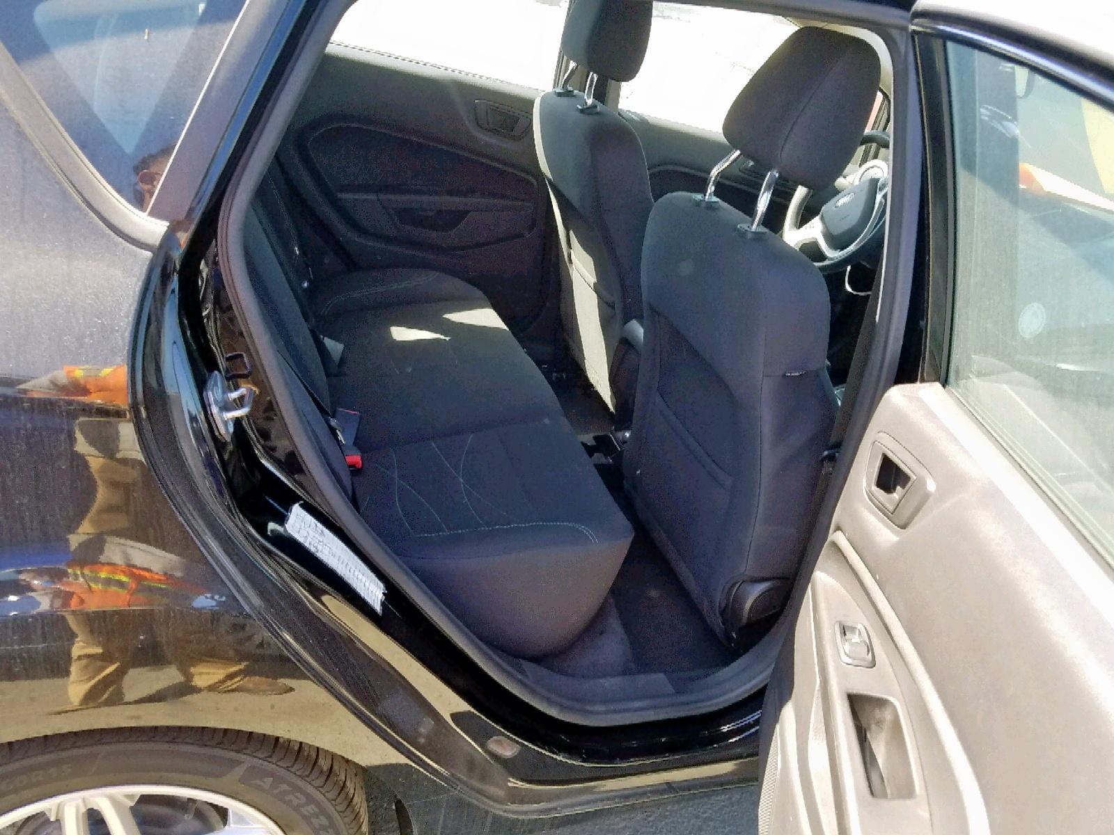 2017 Ford Fiesta Se - Фото 6