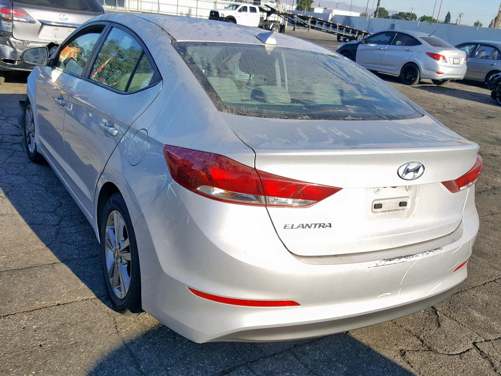 2018 Hyundai Elantra Sel - Image 3