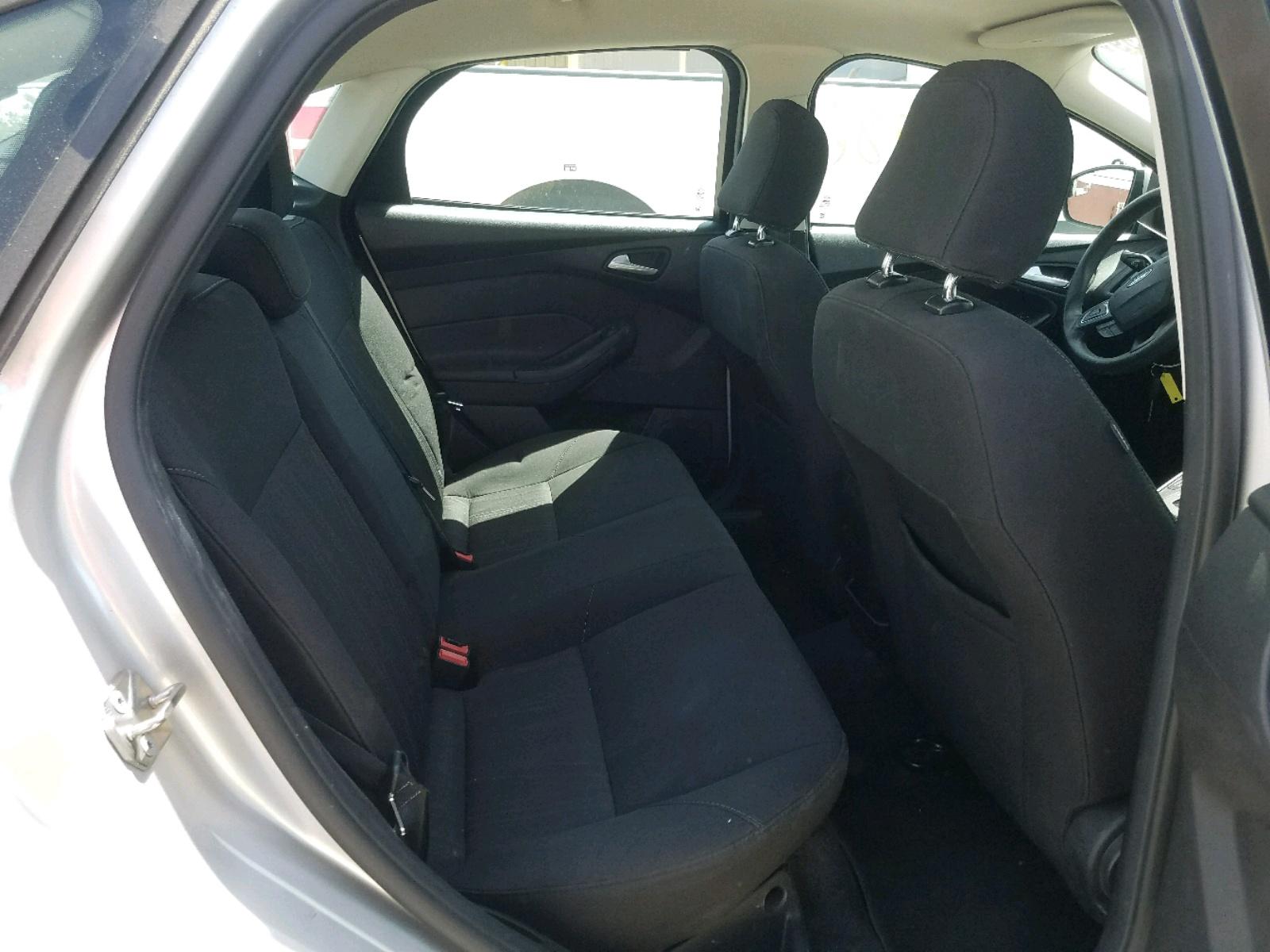 2017 Ford Focus Se - Image 6