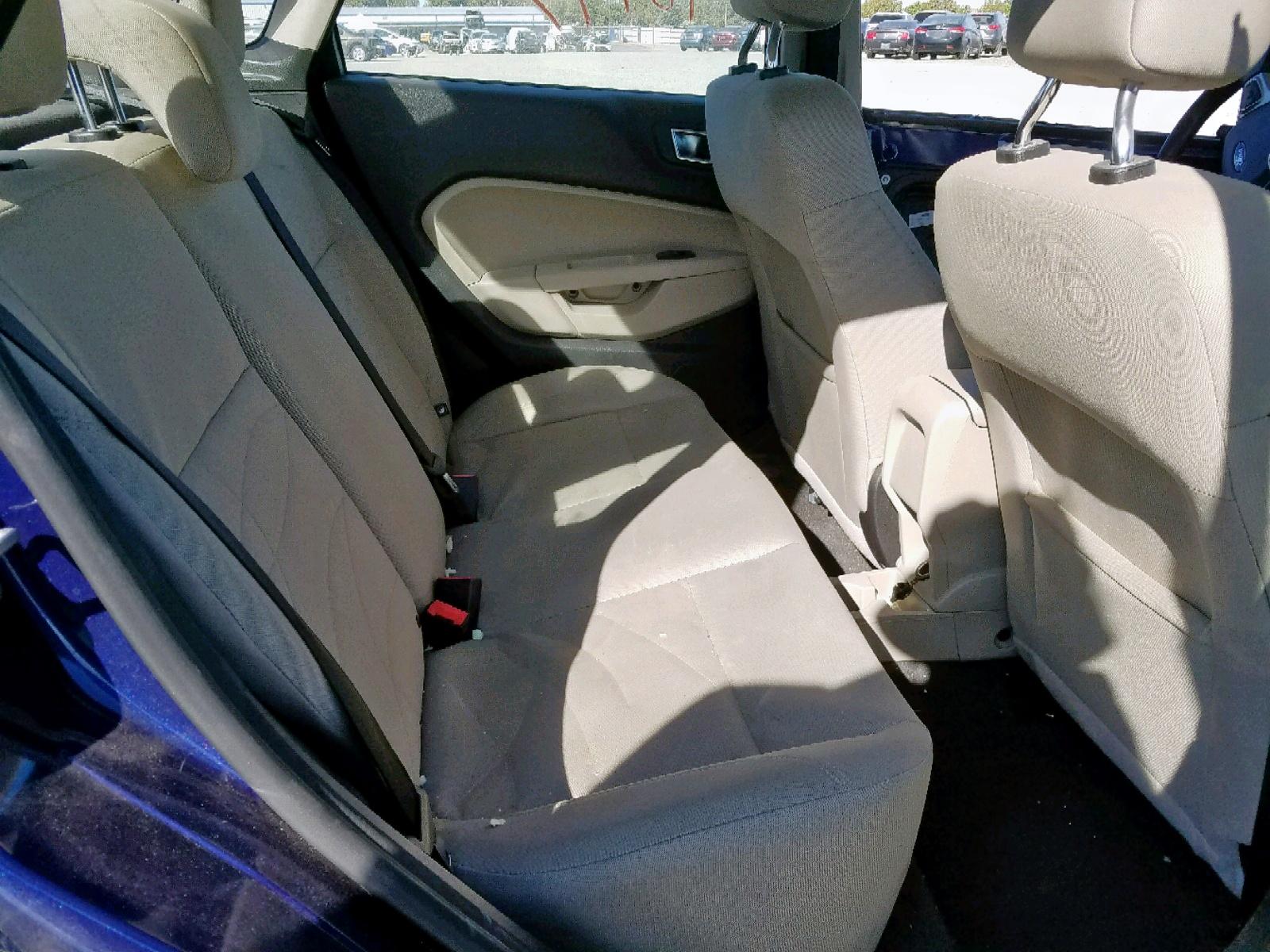 2016 Ford Fiesta Se - Фото 6