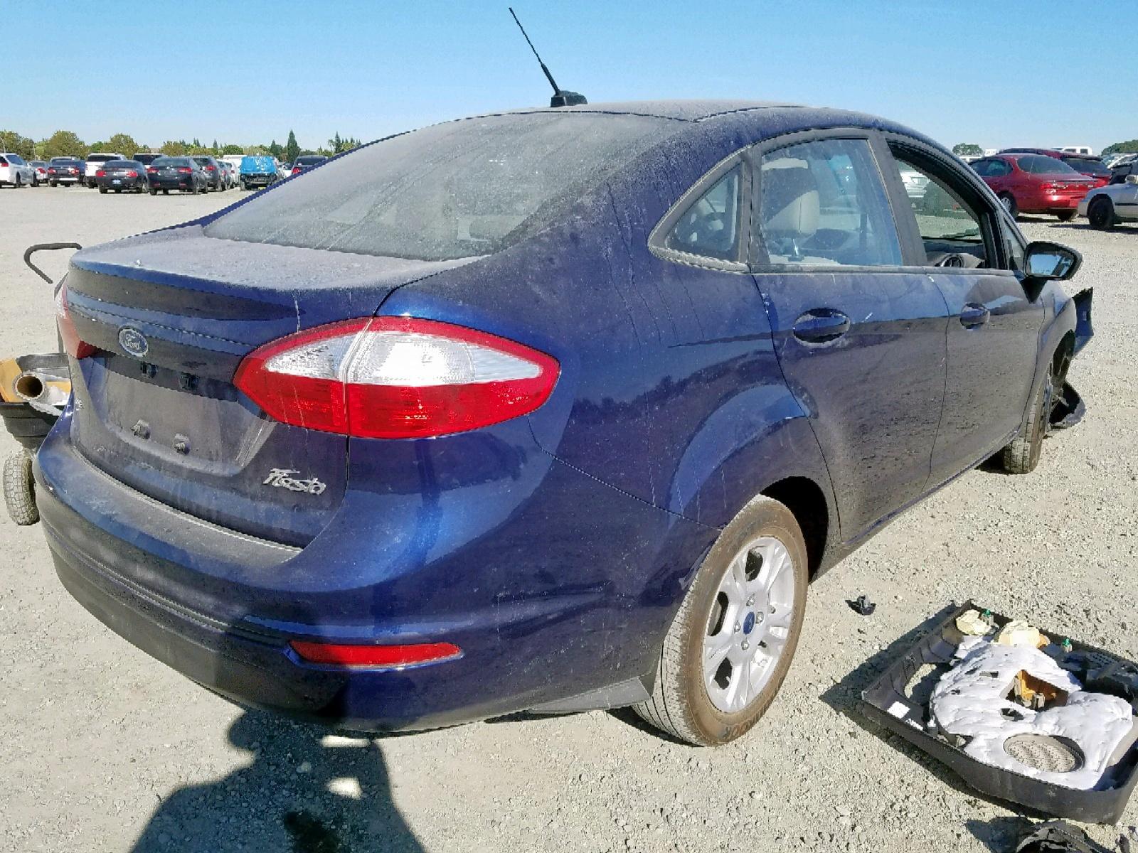 2016 Ford Fiesta Se - Фото 4