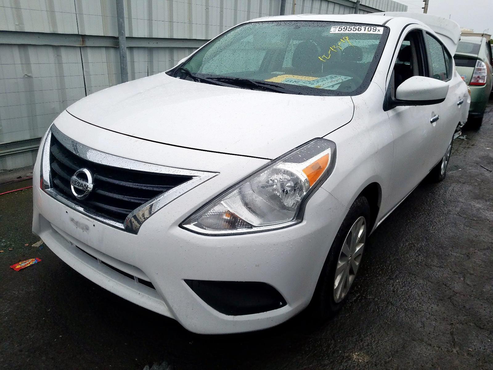 2018 Nissan Versa S - Image 2