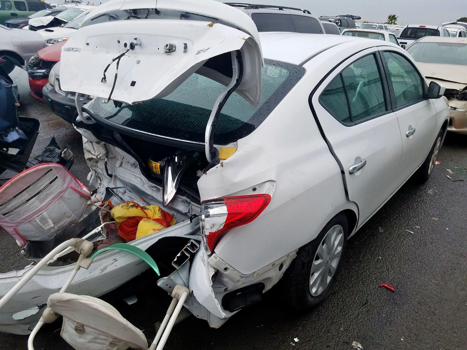2018 Nissan Versa S - Image 4
