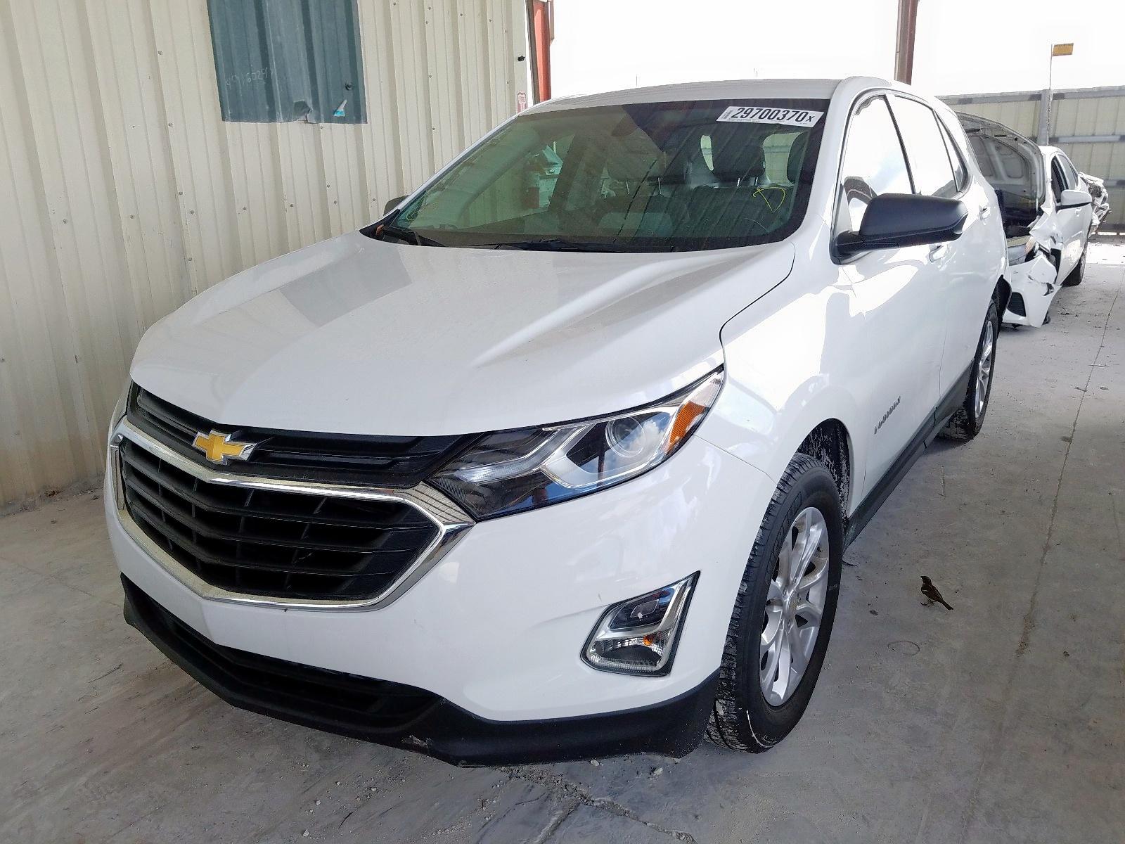 2019 Chevrolet Equinox Ls - Фото 2