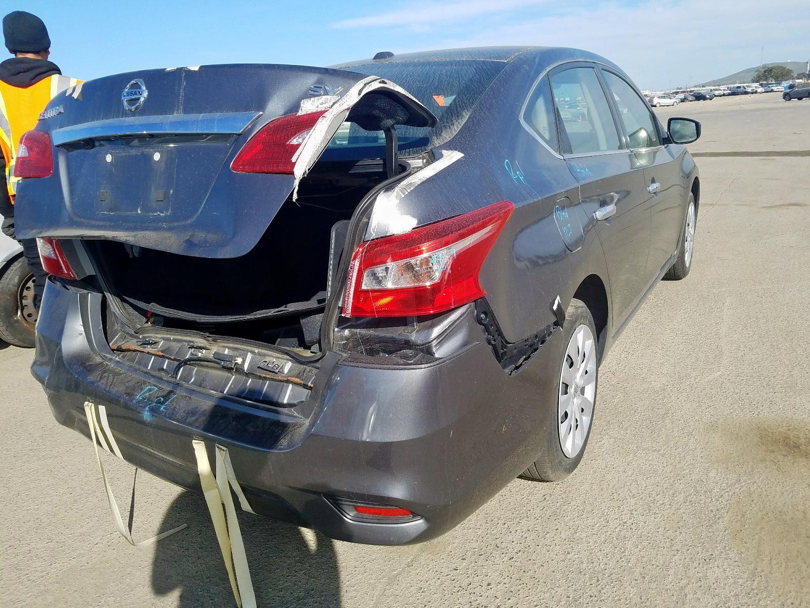 2017 Nissan Sentra S - Фото 4