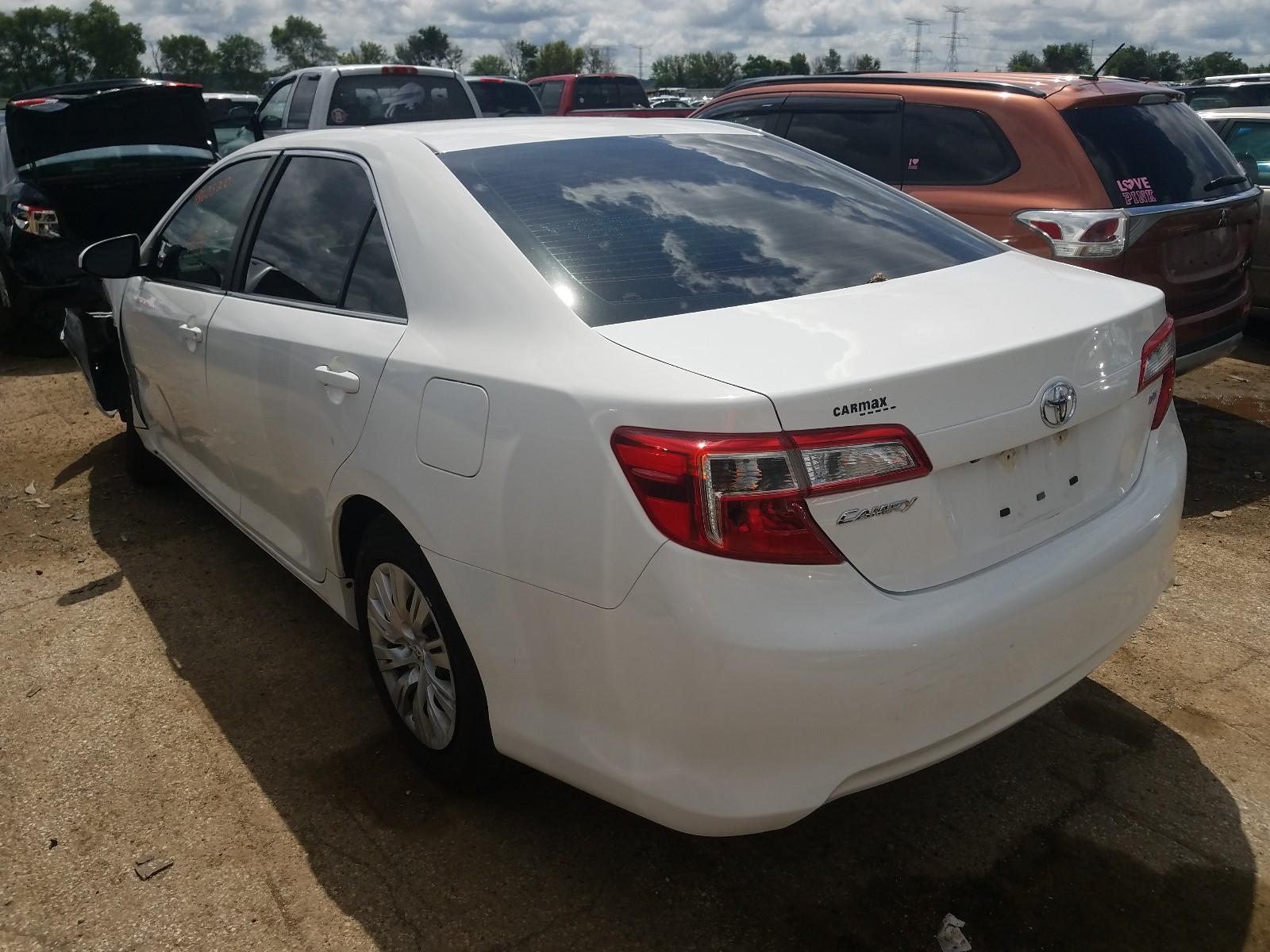 2014 TOYOTA CAMRY L - Фото 3