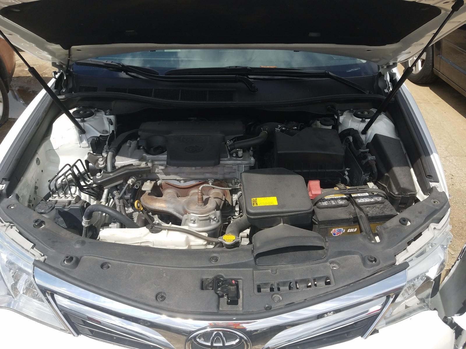 2014 TOYOTA CAMRY L - Фото 7