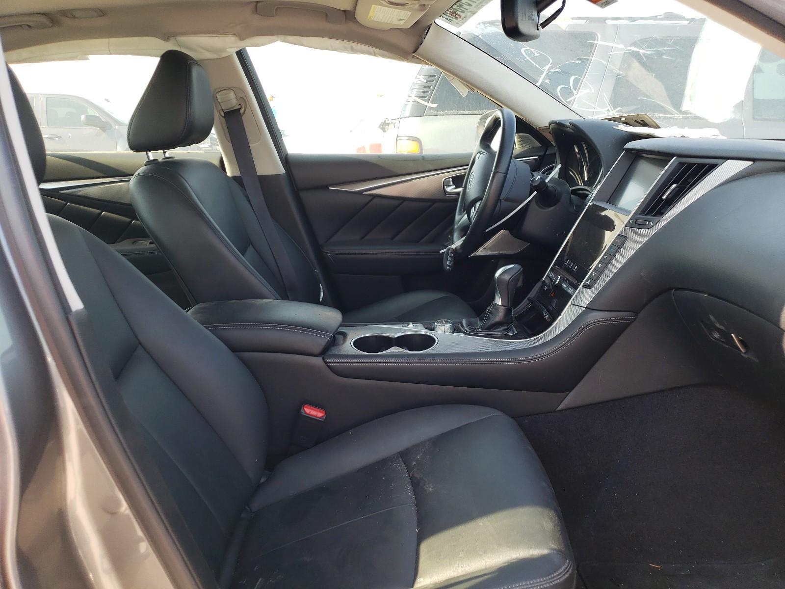 2017 Infiniti Q50 Premium - Image 5