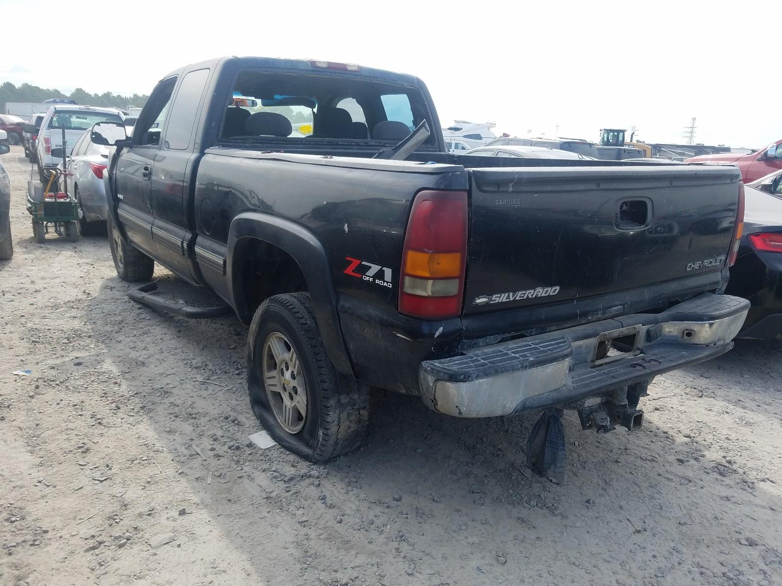 2000 Chevrolet Silverado K1500 - Image 3