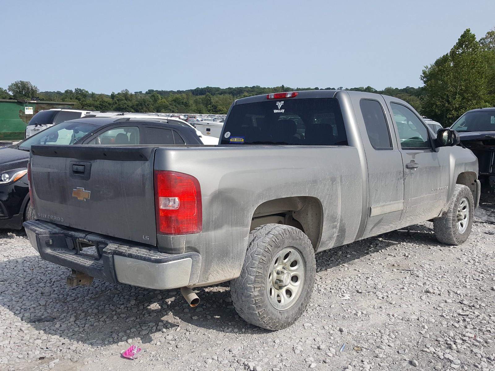2009 Chevrolet Silverado C1500 - Image 4