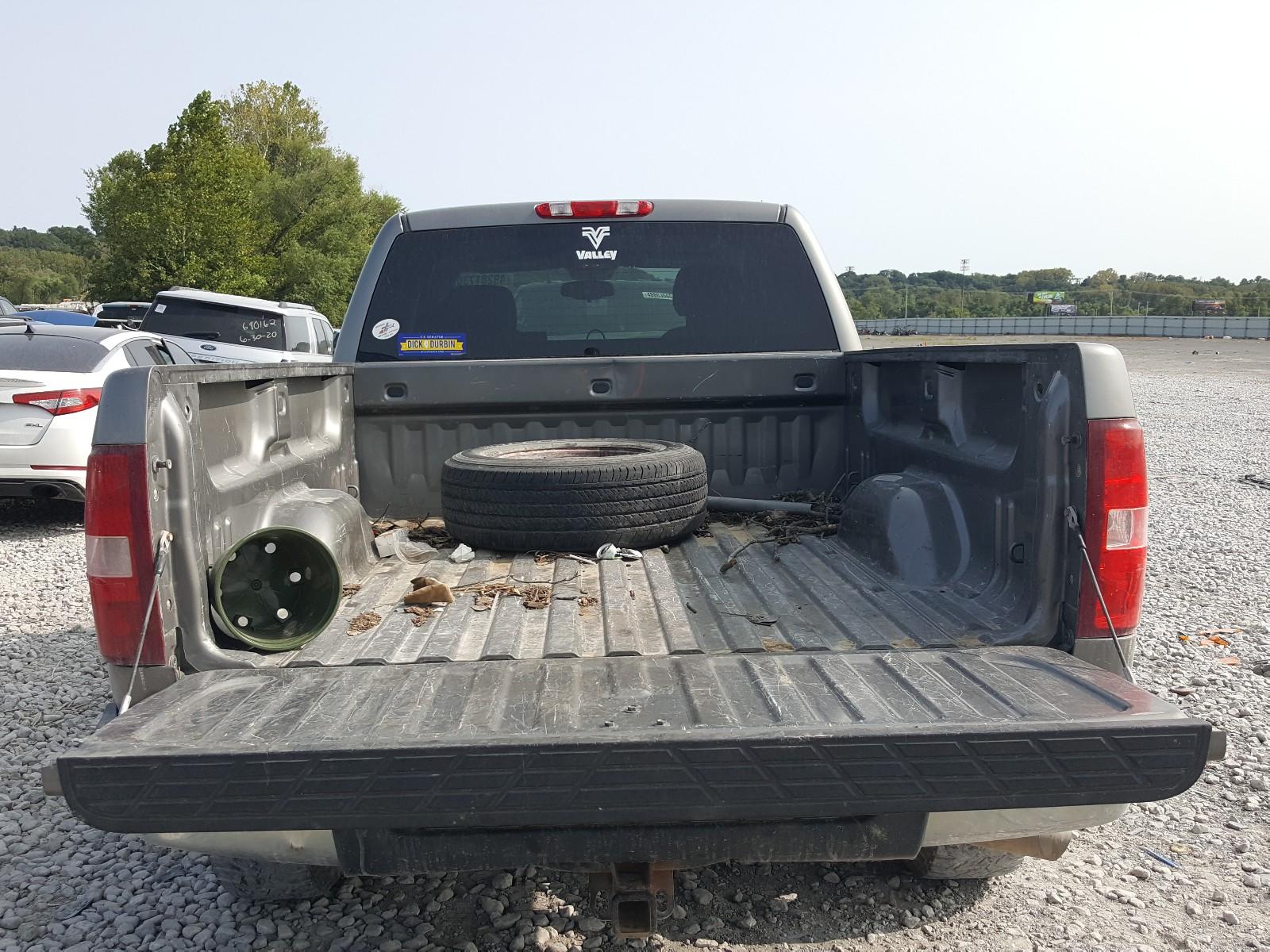 2009 Chevrolet Silverado C1500 - Image 6