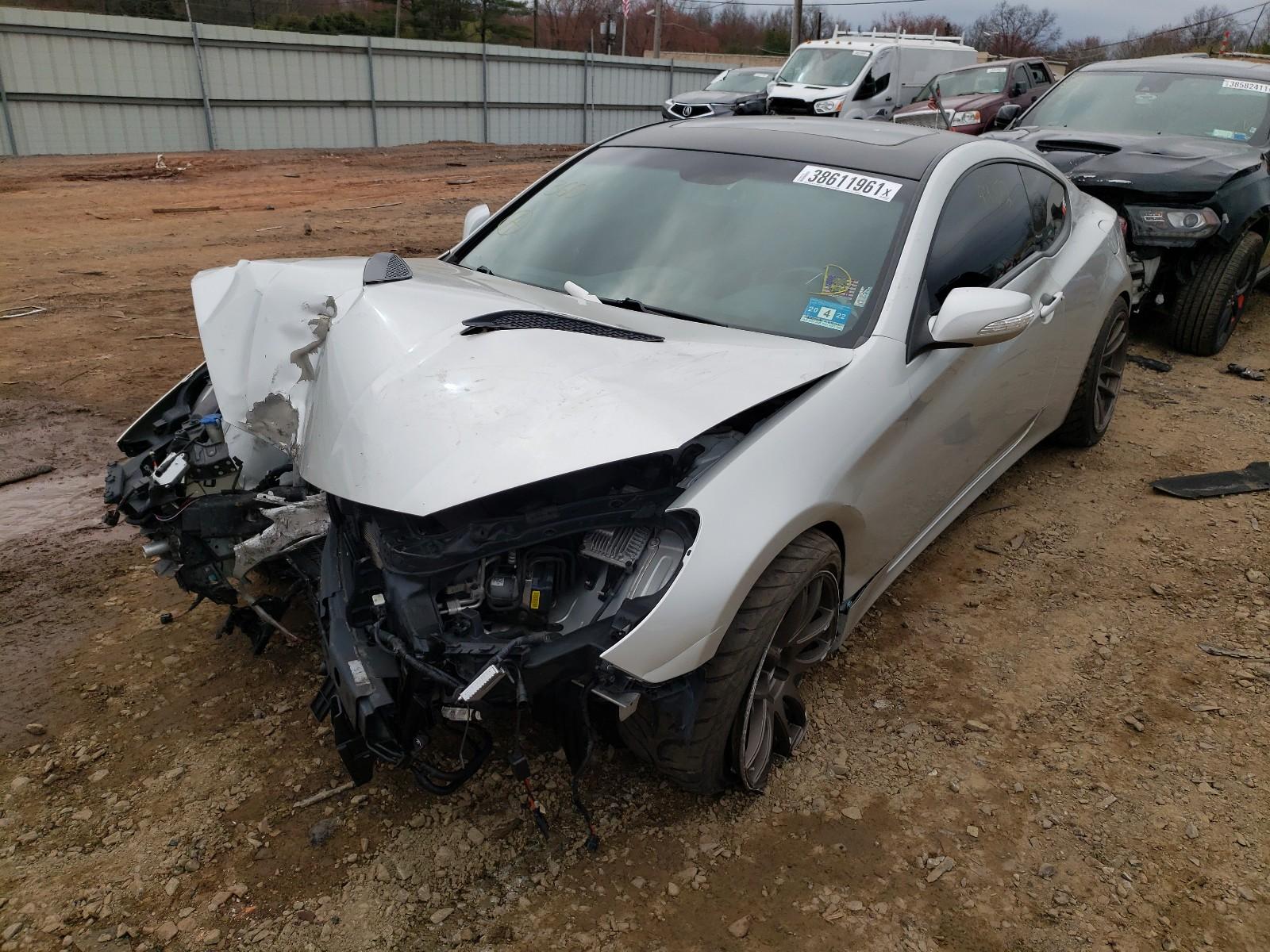 2013 Hyundai Genesis Coupe 3.8L - Фото 2