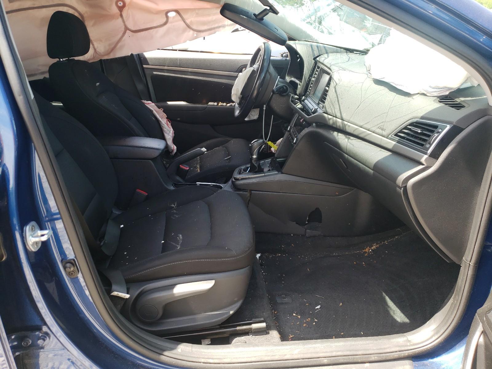 2017 HYUNDAI ELANTRA SE - Фото 5