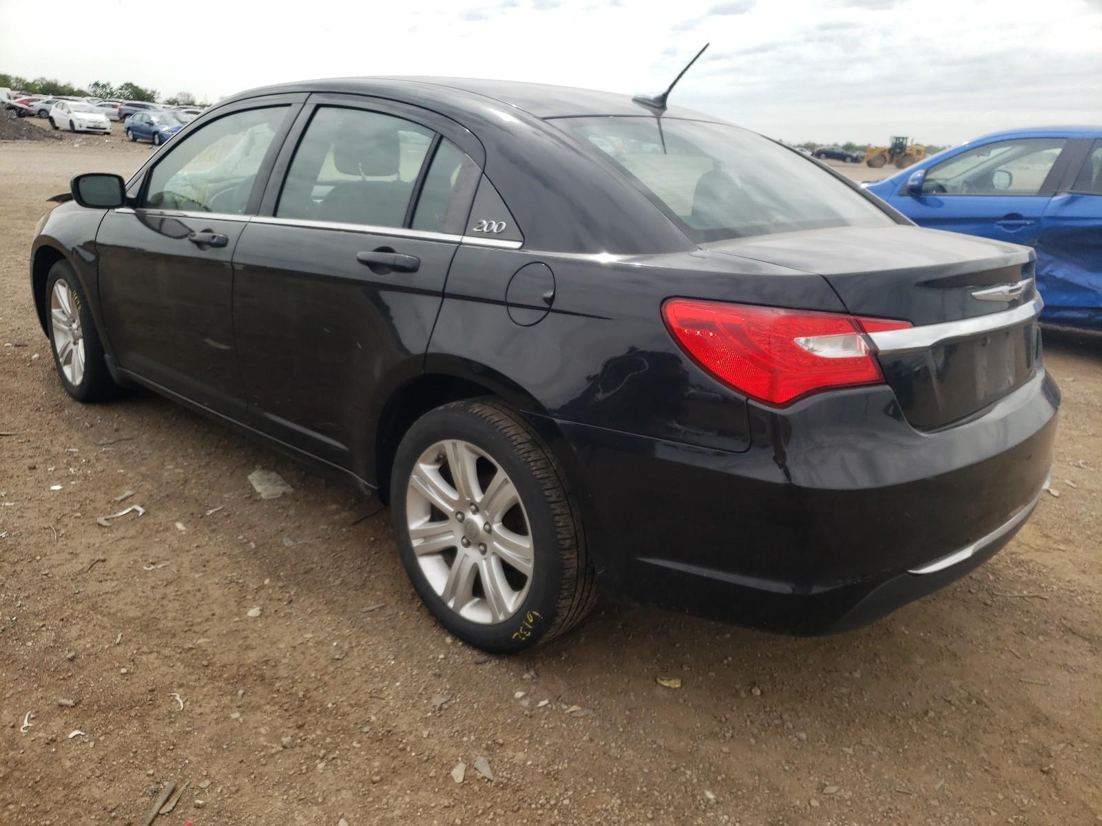 2011 Chrysler 200 Touring - Image 3