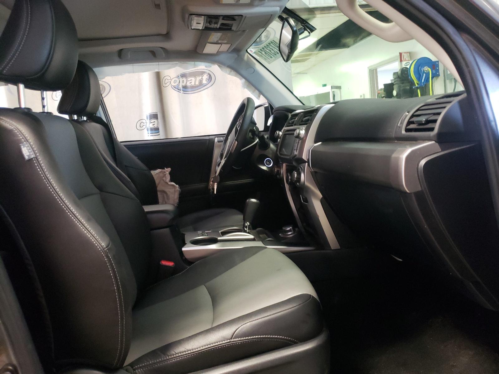 2017 TOYOTA 4RUNNER SR - Image 5