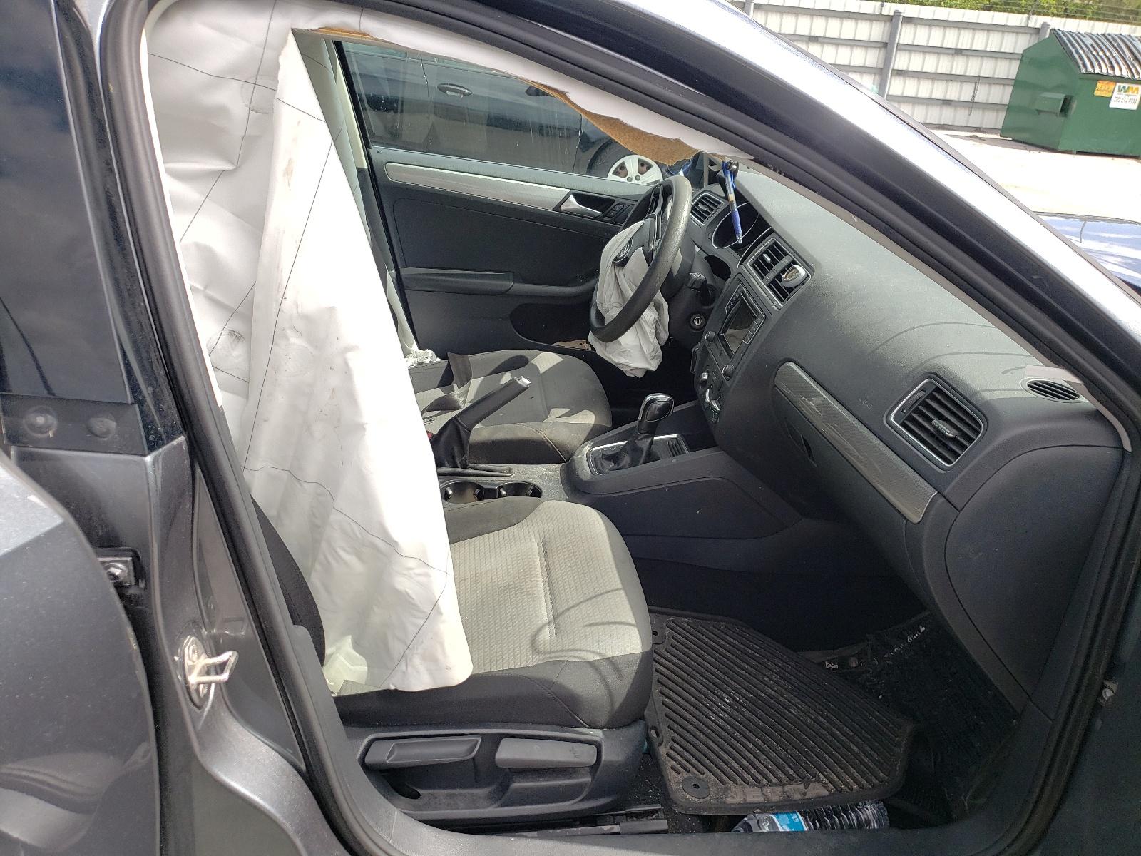 2017 Volkswagen Jetta S - Фото 5