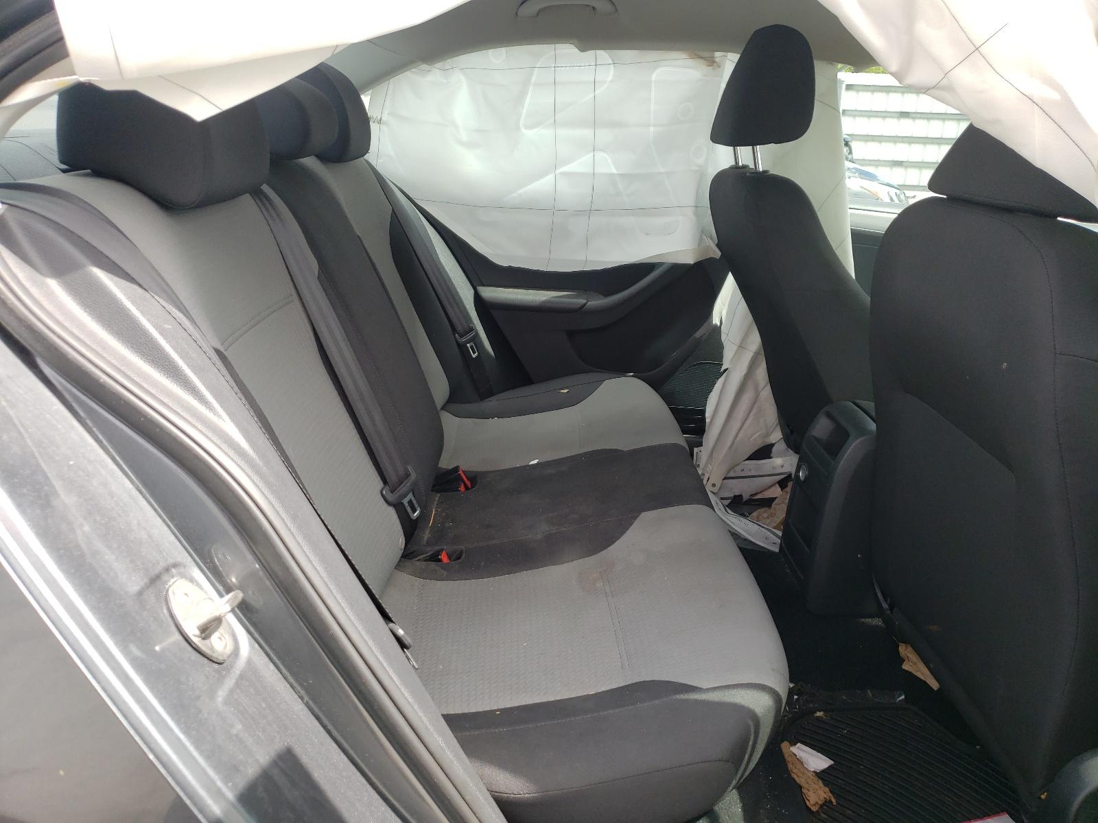 2017 Volkswagen Jetta S - Фото 6