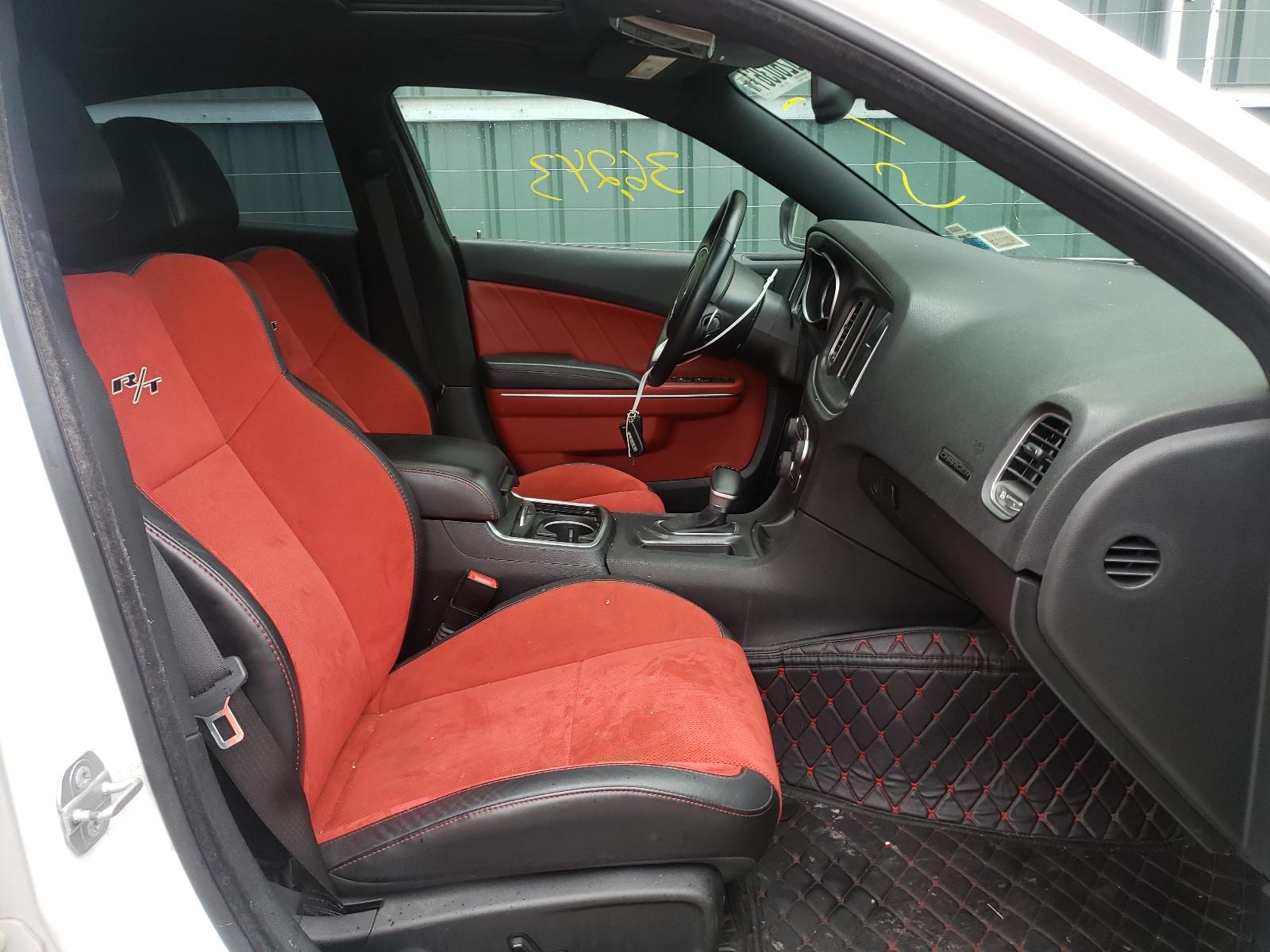 2015 Dodge Charger R/T - Image 5