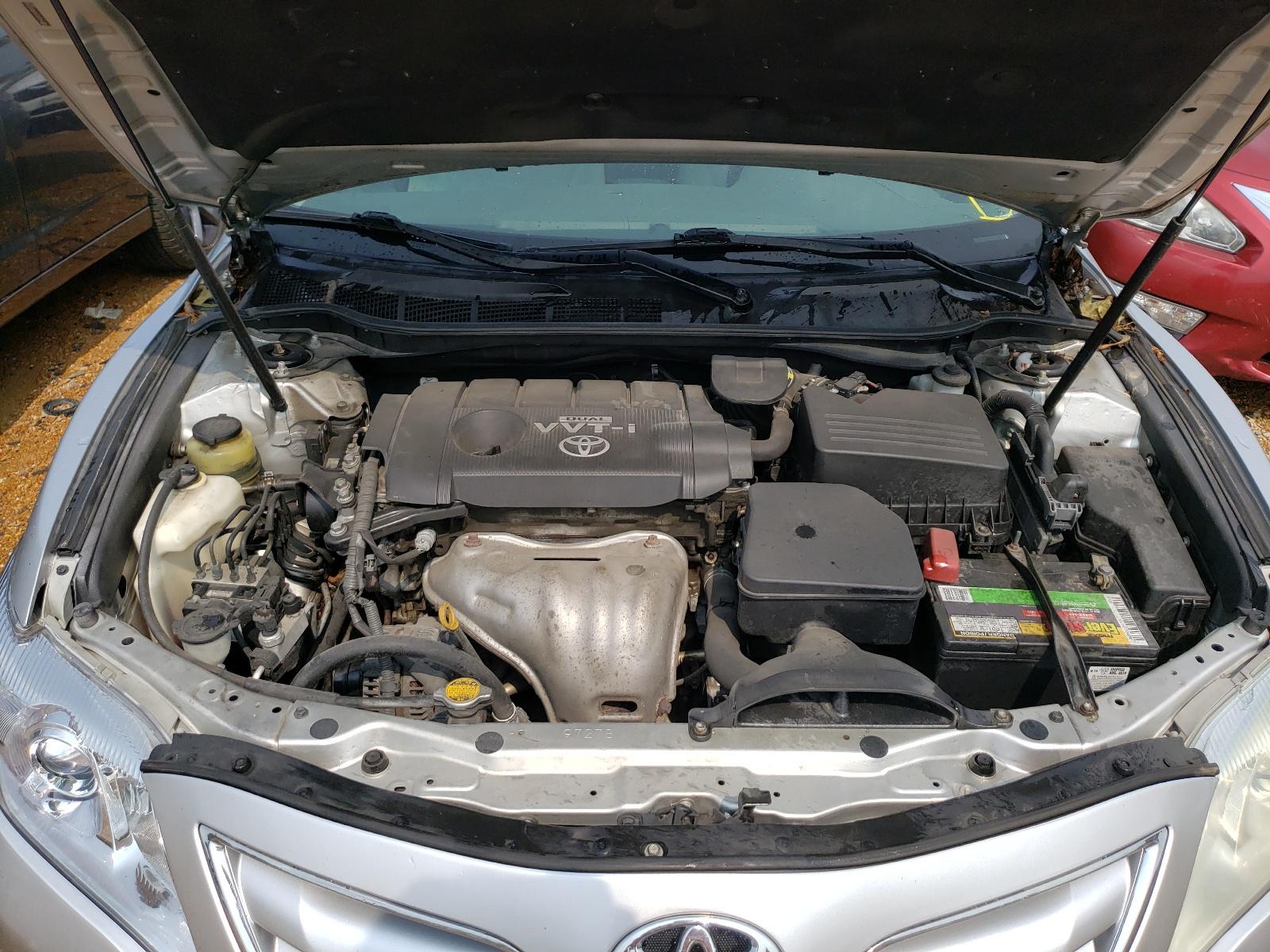 2010 Toyota Camry Base - Фото 7
