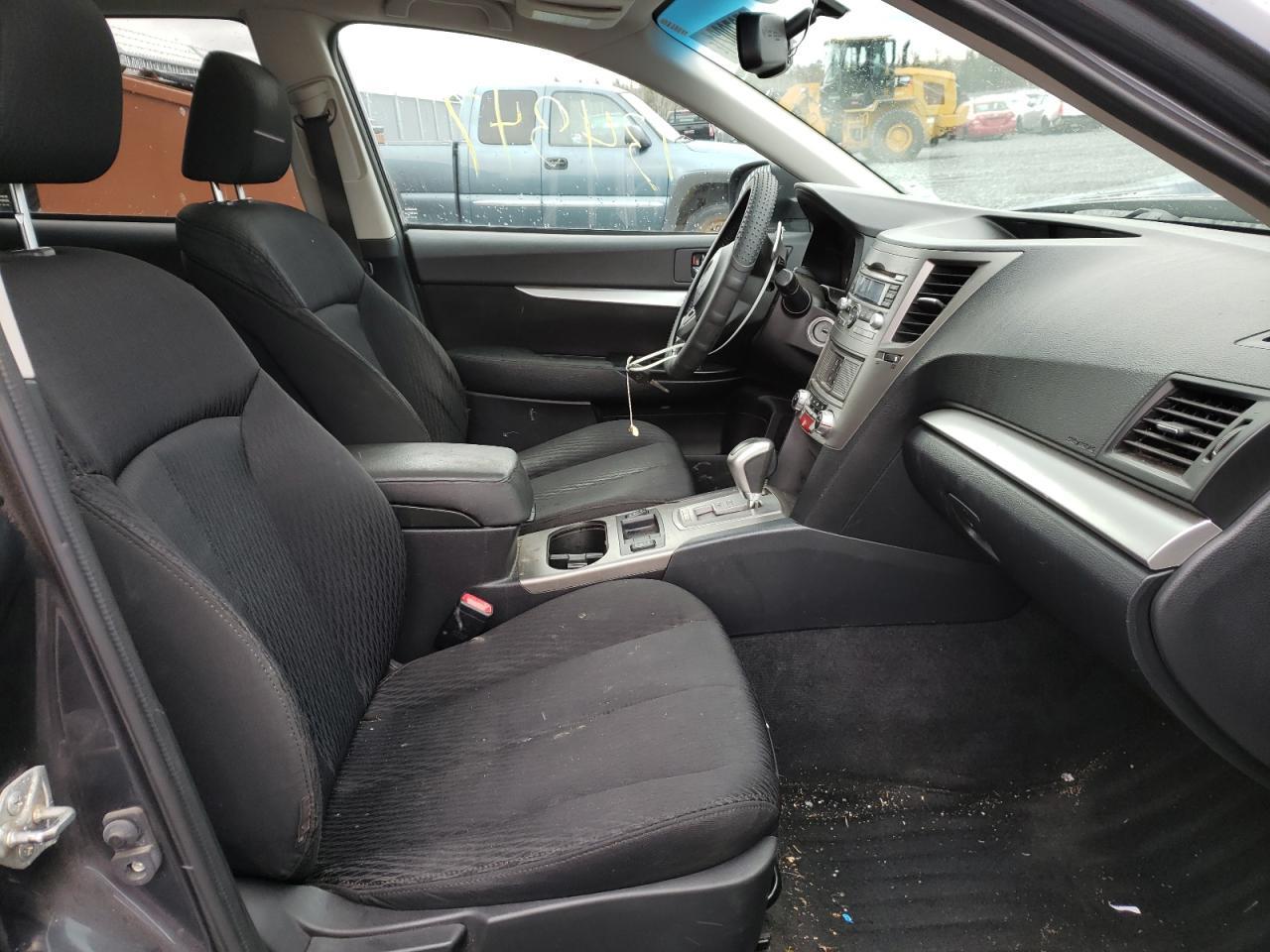 2011 Subaru Outback 2.5I Premium - Image 5