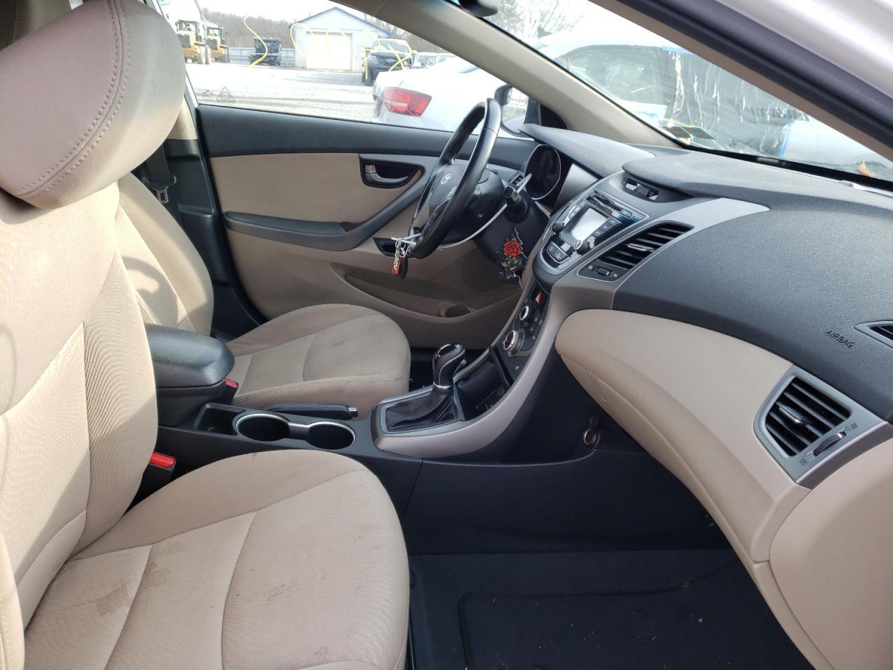 2016 Hyundai Elantra Se - Image 5