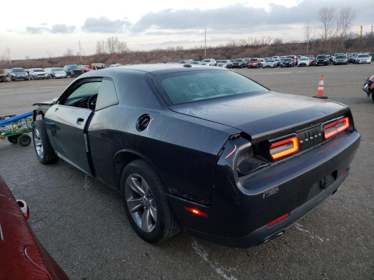 2017 Dodge Challenger Sxt - Фото 3