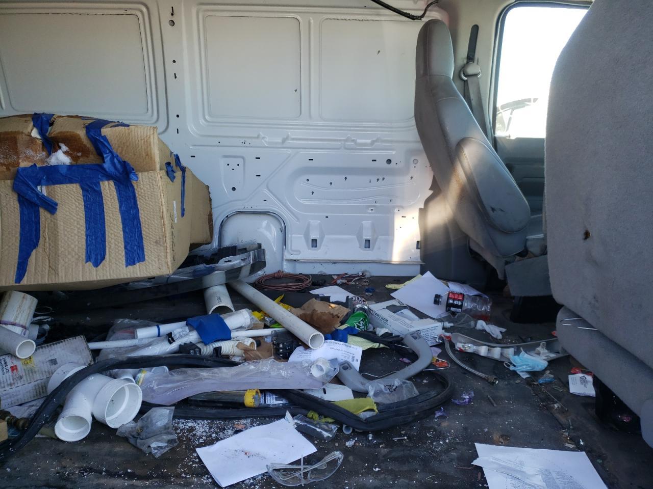 2014 Ford Econoline E350 Super Duty Van - Фото 6