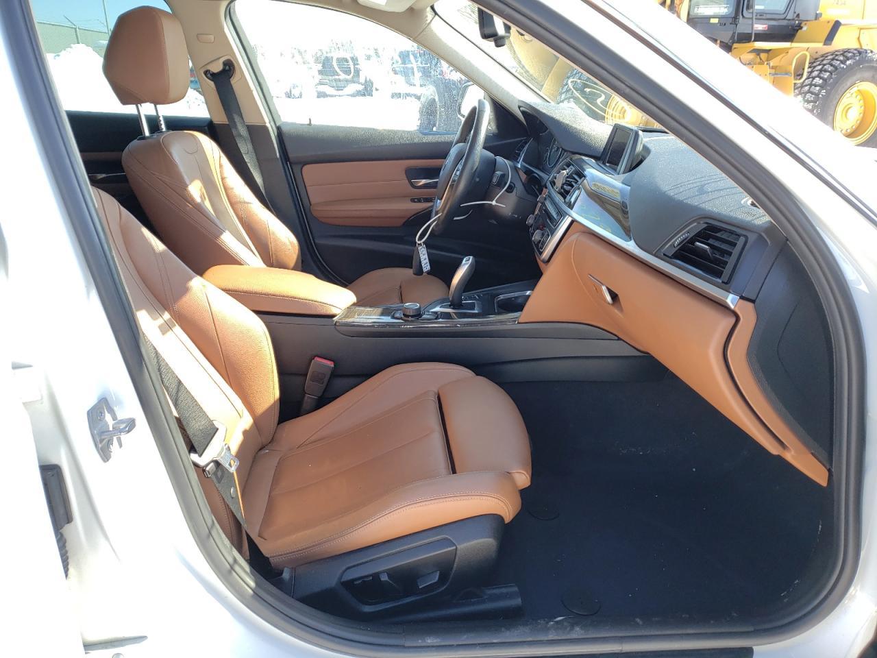 2015 BMW 320 I xDrive - Image 5