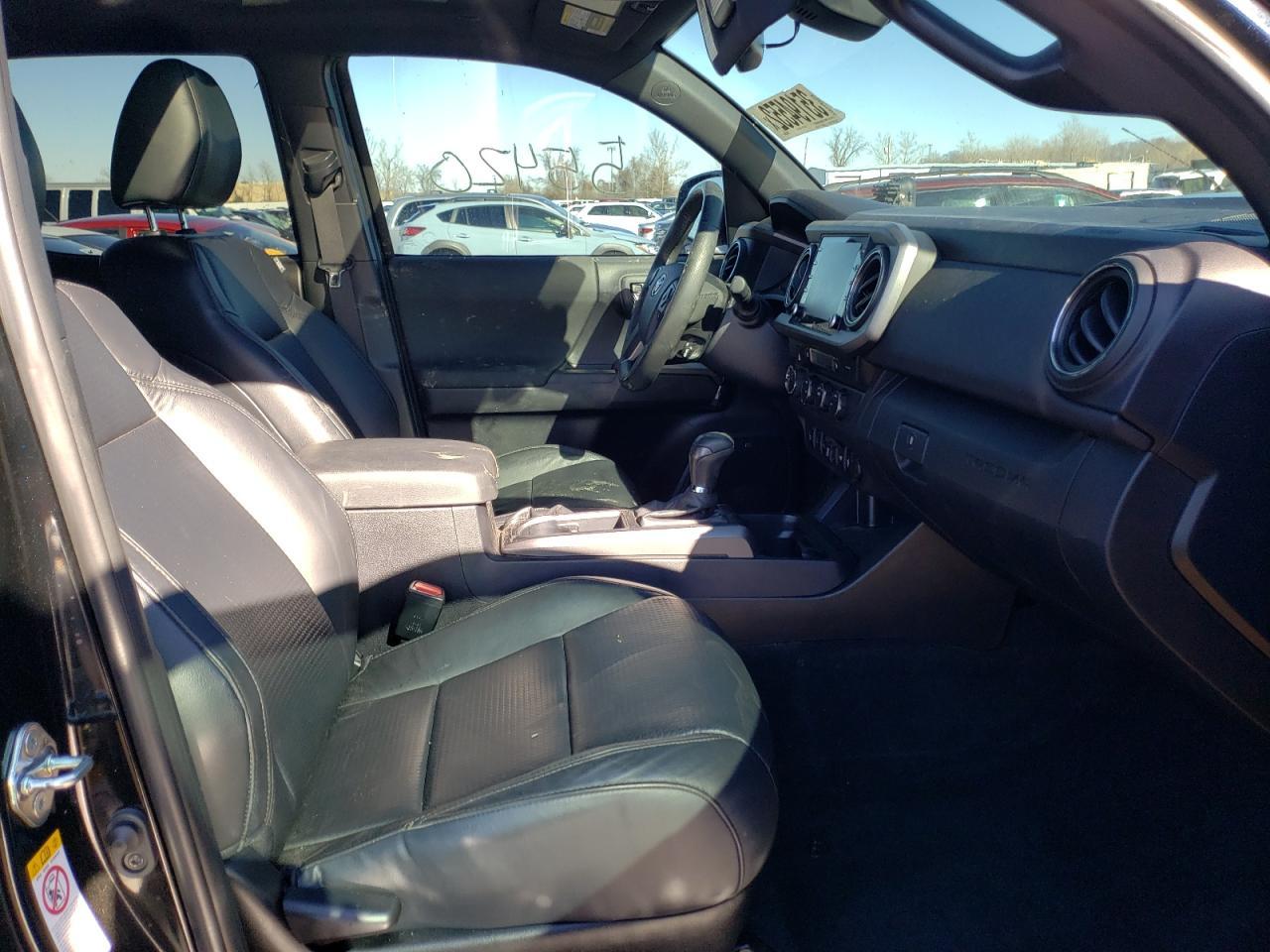2020 Toyota Tacoma Double Cab - Image 5