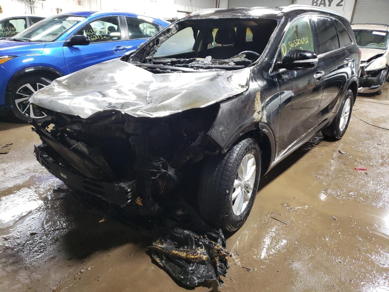 2017 KIA SORENTO LX - Image 2
