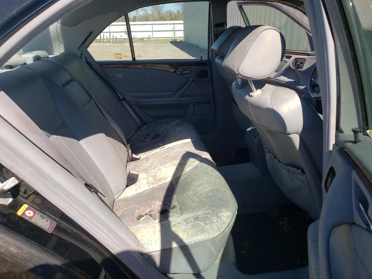 2001 Mercedes-Benz E 320 - Фото 6