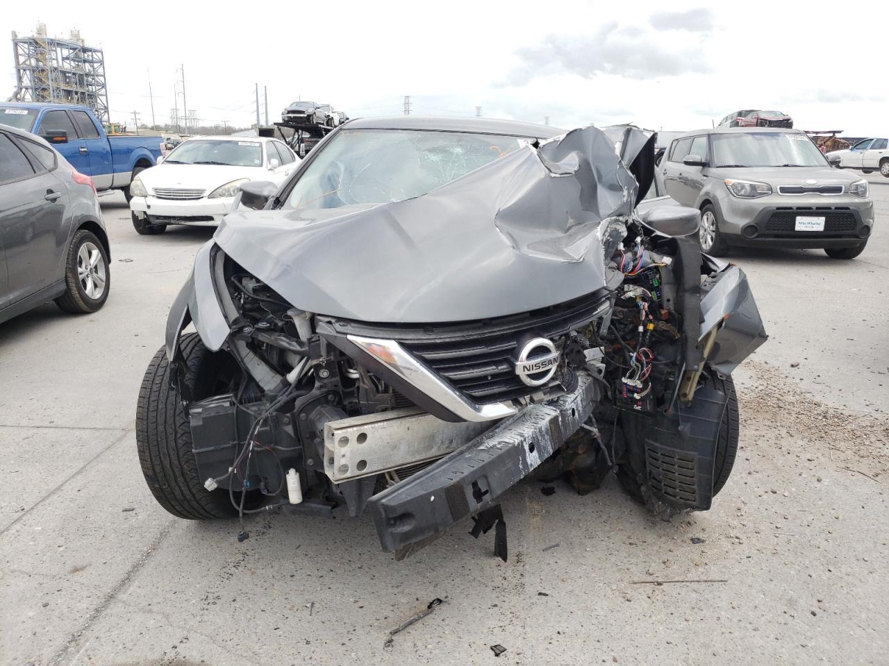 2017 Nissan Altima 2.5 - Фото 7