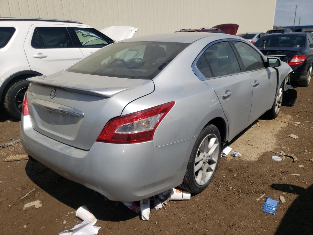 2011 Nissan Maxima S - Image 4