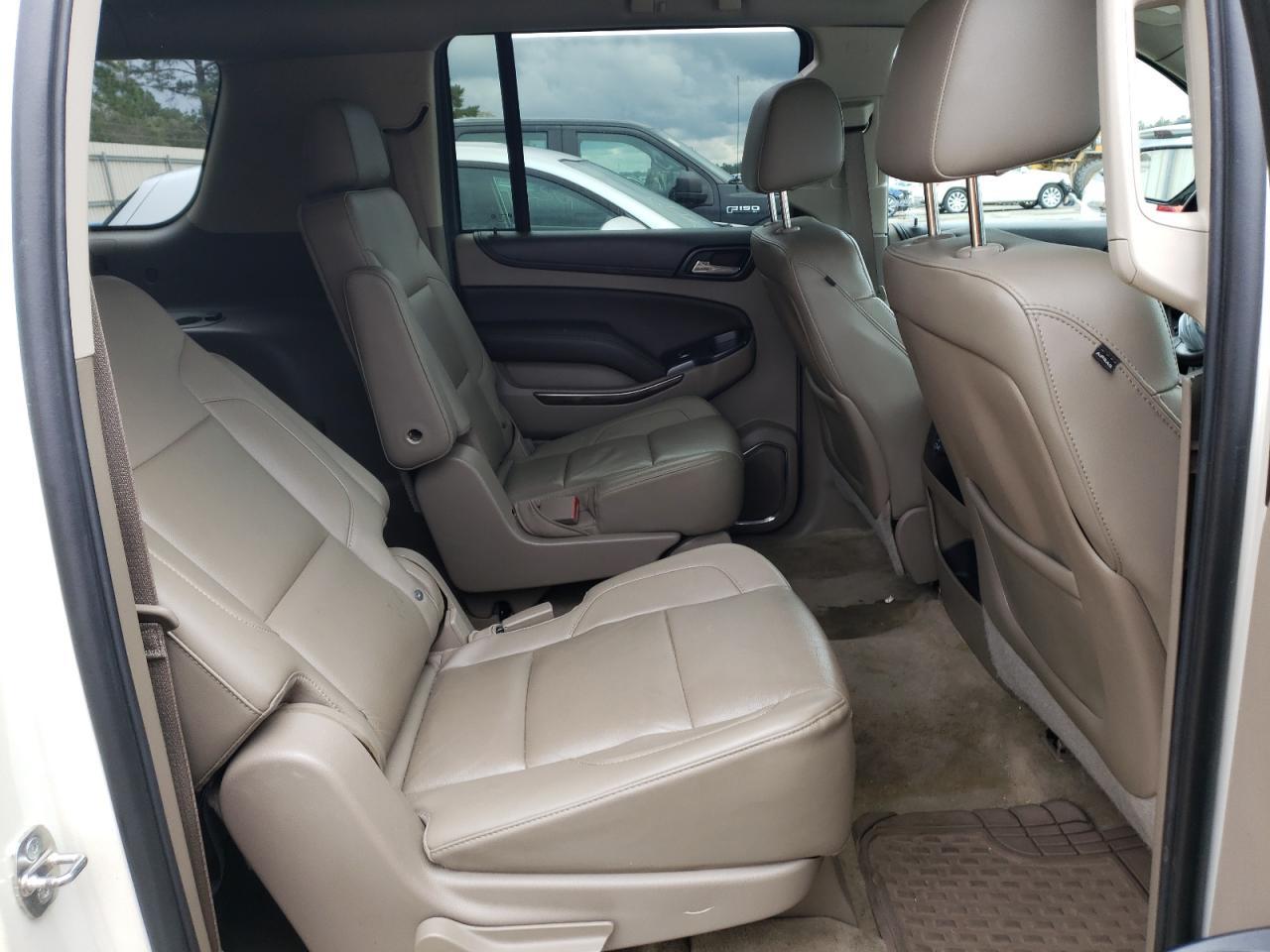 2015 CHEVROLET SUBURBAN C - Фото 6