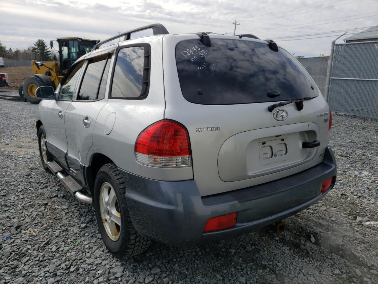 2005 Hyundai Santa Fe - Image 3