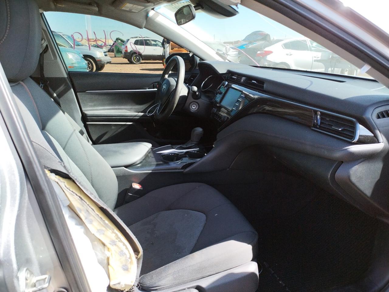2019 Toyota Camry L - Фото 5